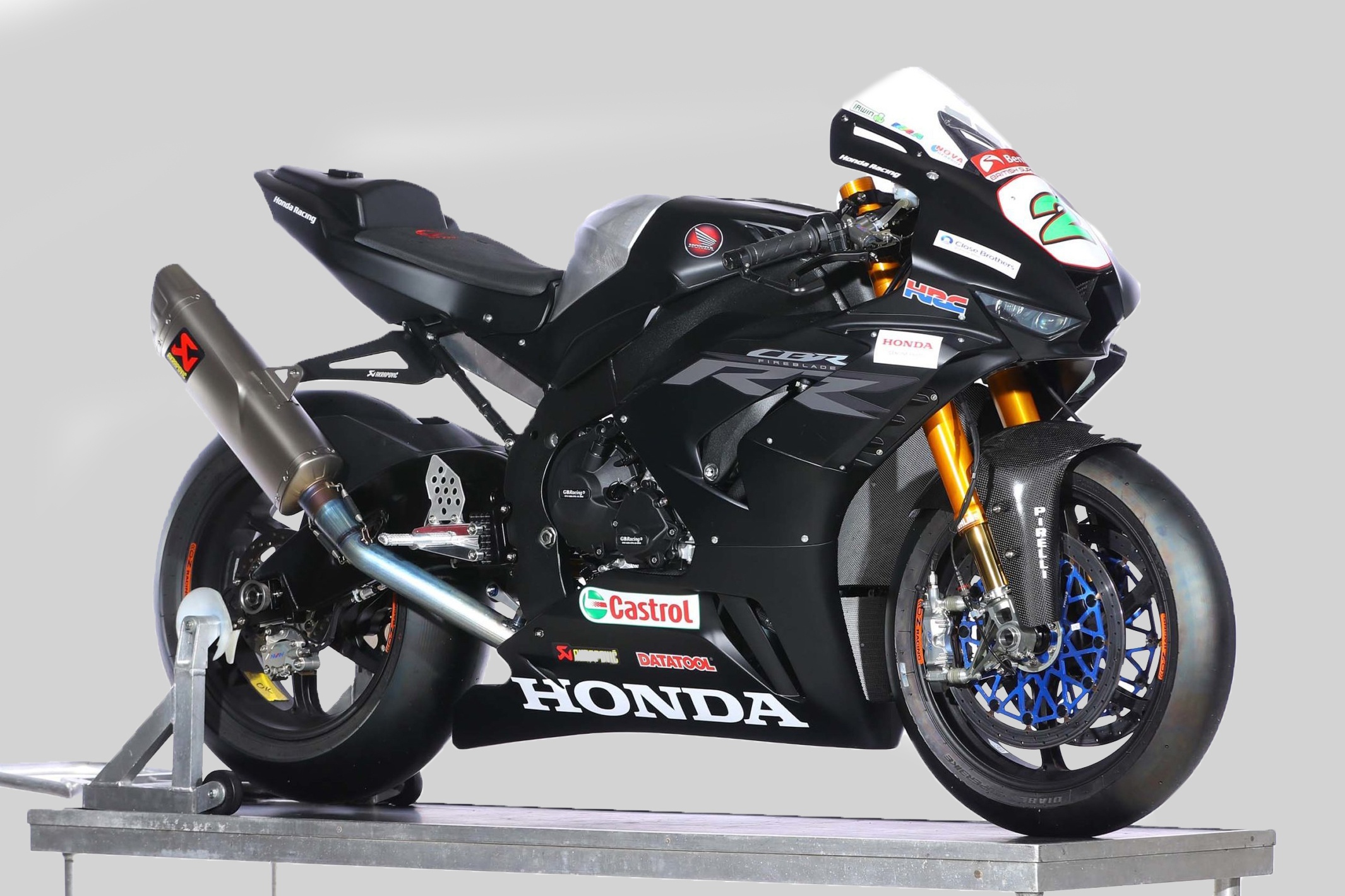 Chi tiet Honda CBR1000RR-R Fireblade SP phien ban xe dua hinh anh