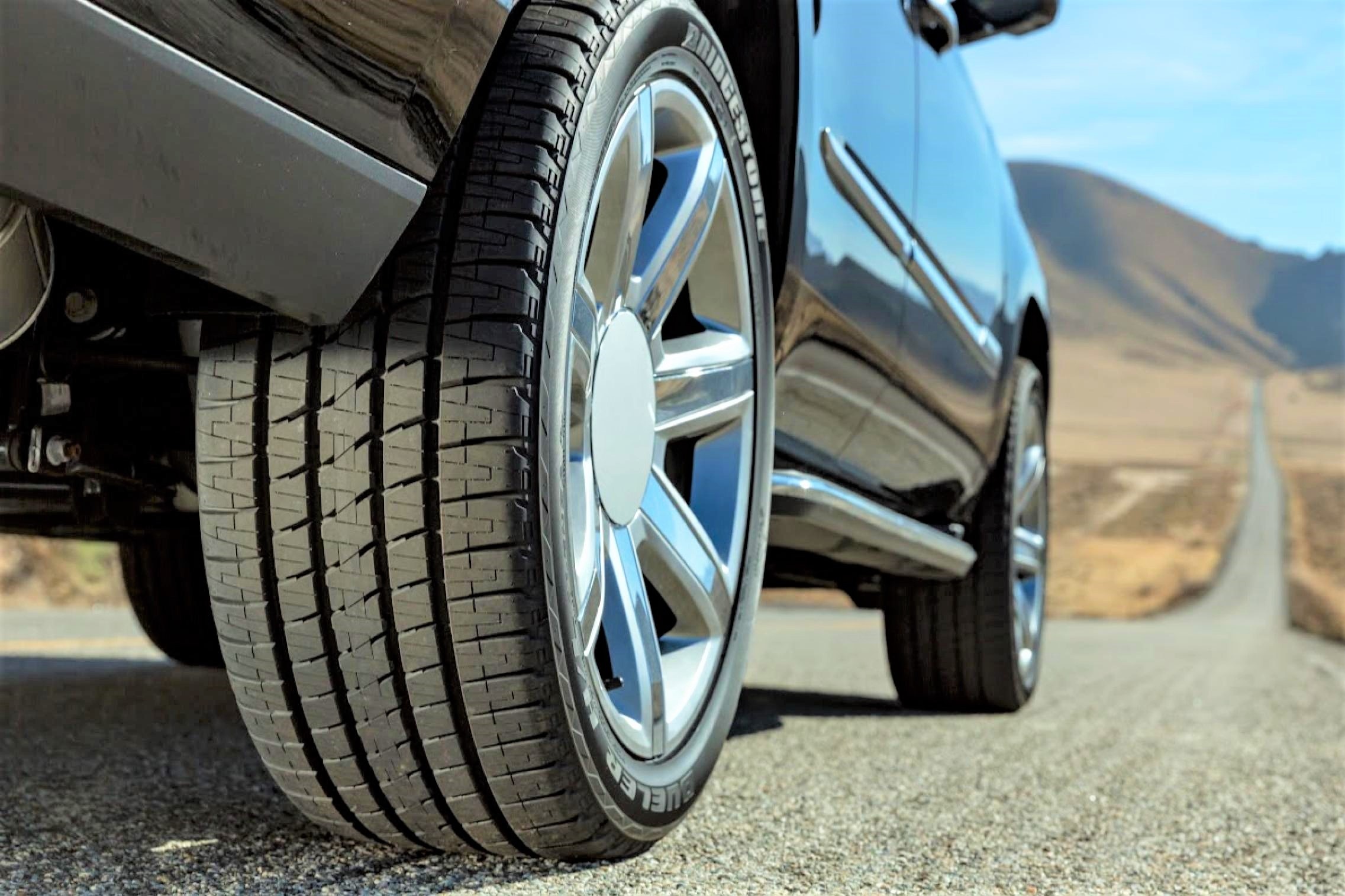 Microsoft lan san sang san xuat lop xe, ket hop voi Bridgestone hinh anh