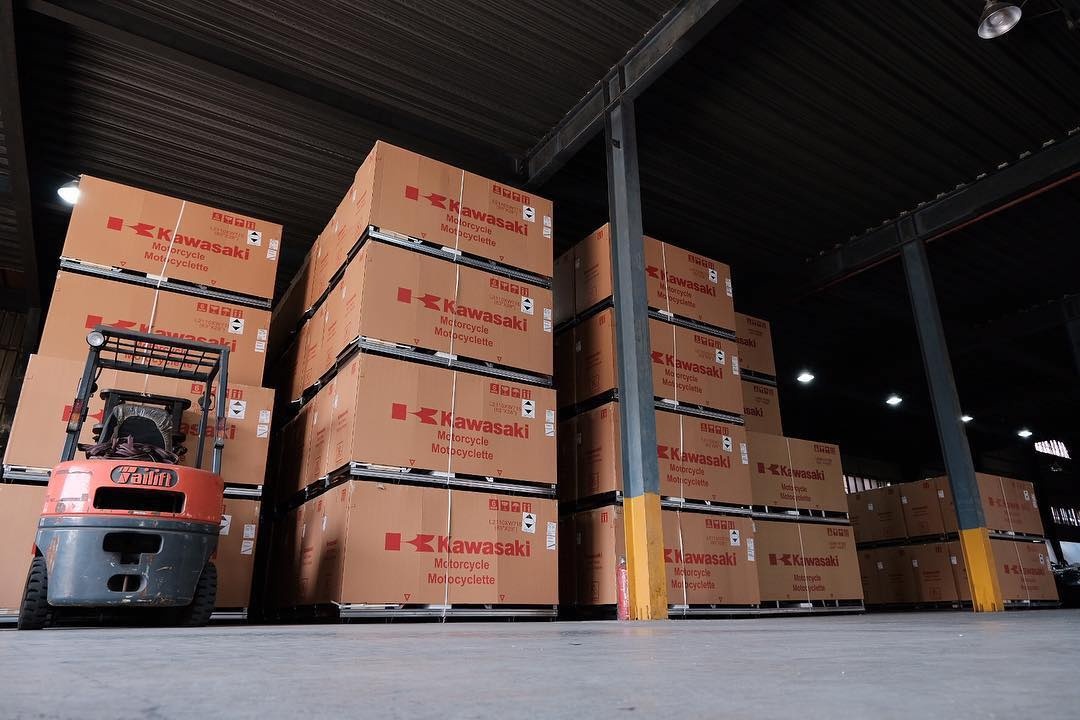 Kawasaki Ninja H2 Carbon 2020 sap ve VN anh 1