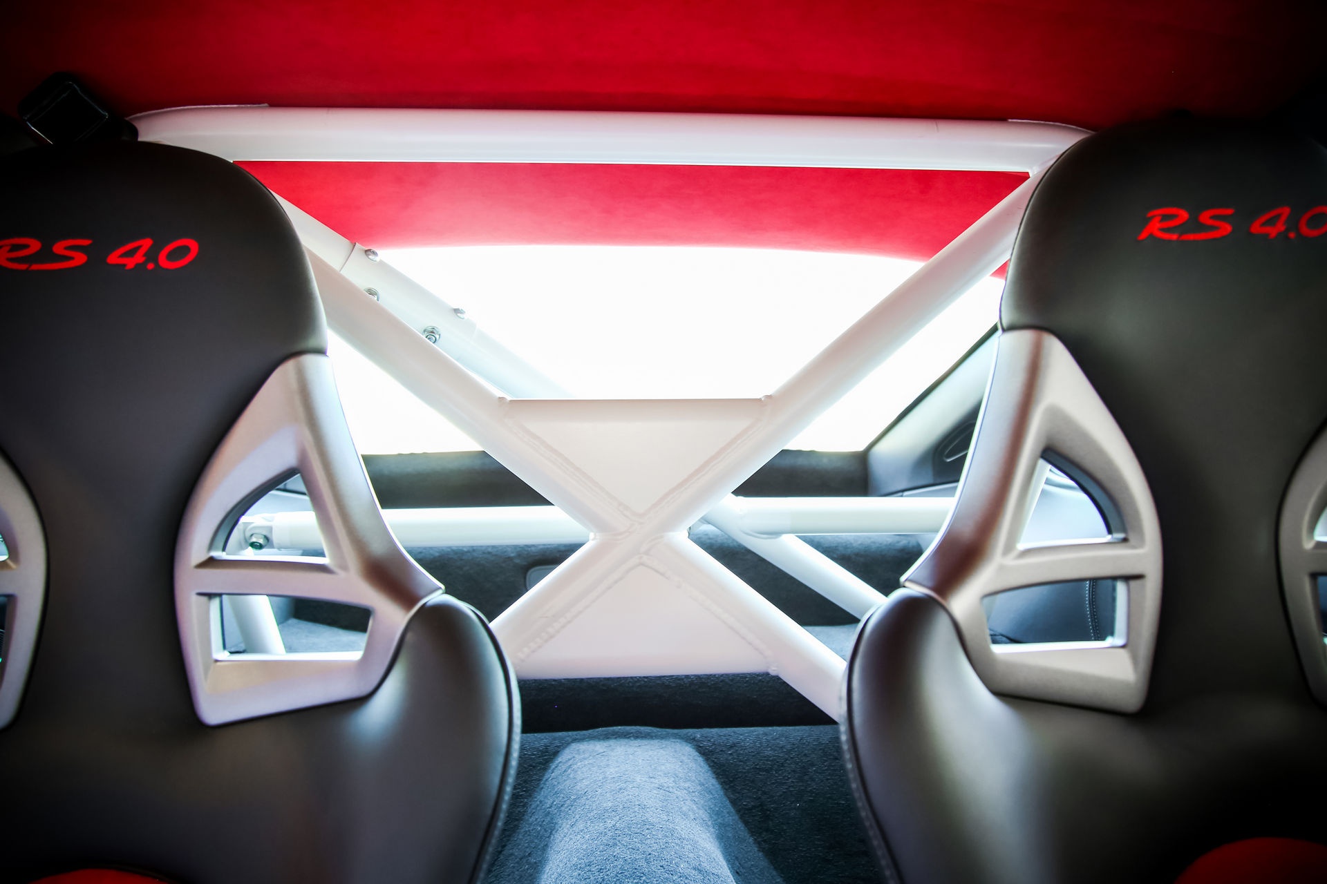 Ngam nhin Porsche 911 GT3 RS 4.0 2011 phien ban gioi han dac biet anh 17