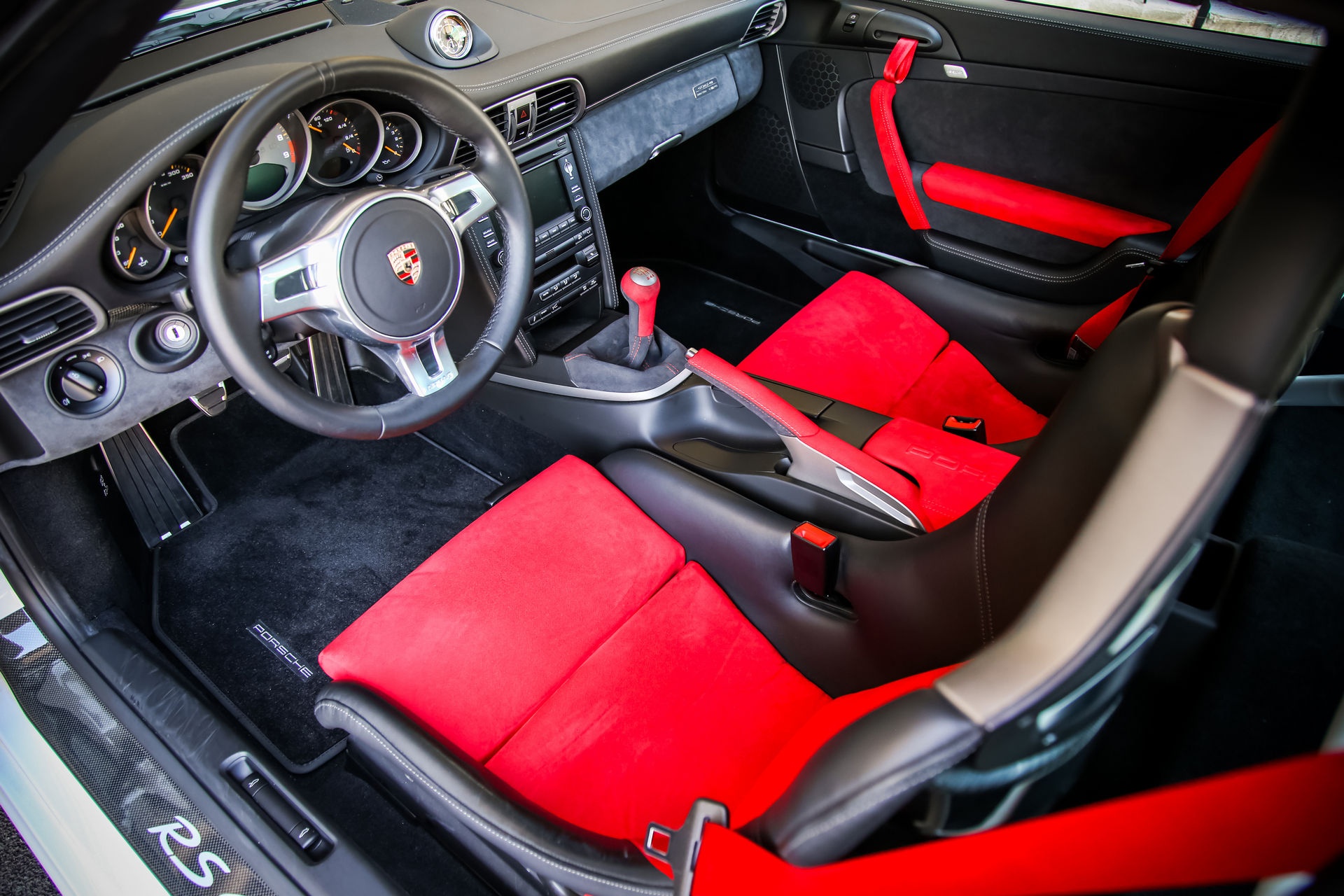 Ngam nhin Porsche 911 GT3 RS 4.0 2011 phien ban gioi han dac biet anh 9