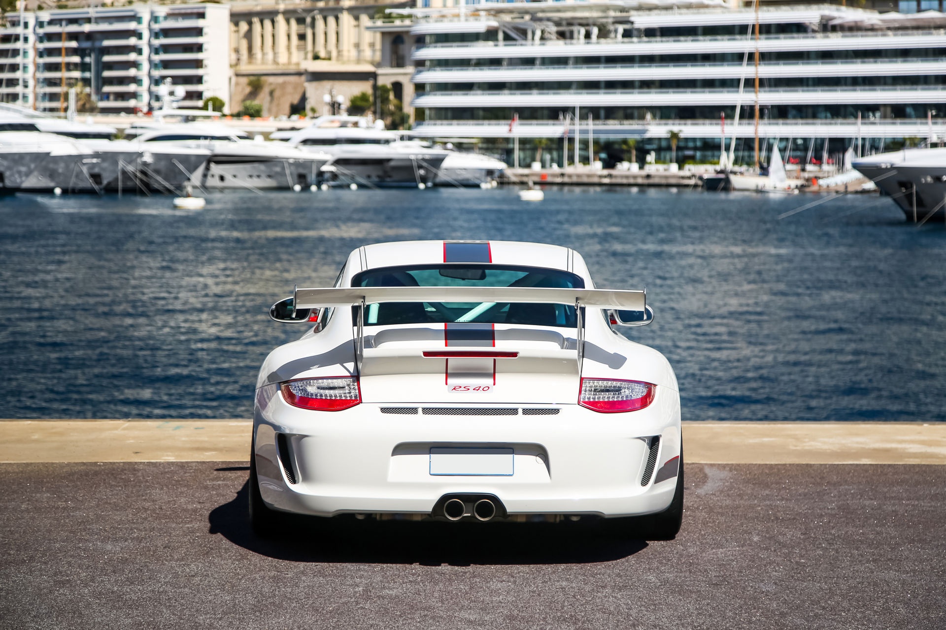 Ngam nhin Porsche 911 GT3 RS 4.0 2011 phien ban gioi han dac biet anh 4