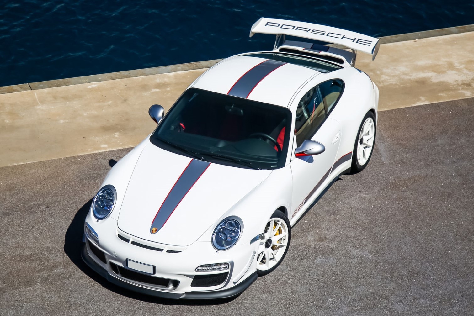 Porsche 911 GT3 RS 4.0 - chiec xe dac biet chia tay the he 977 hinh anh