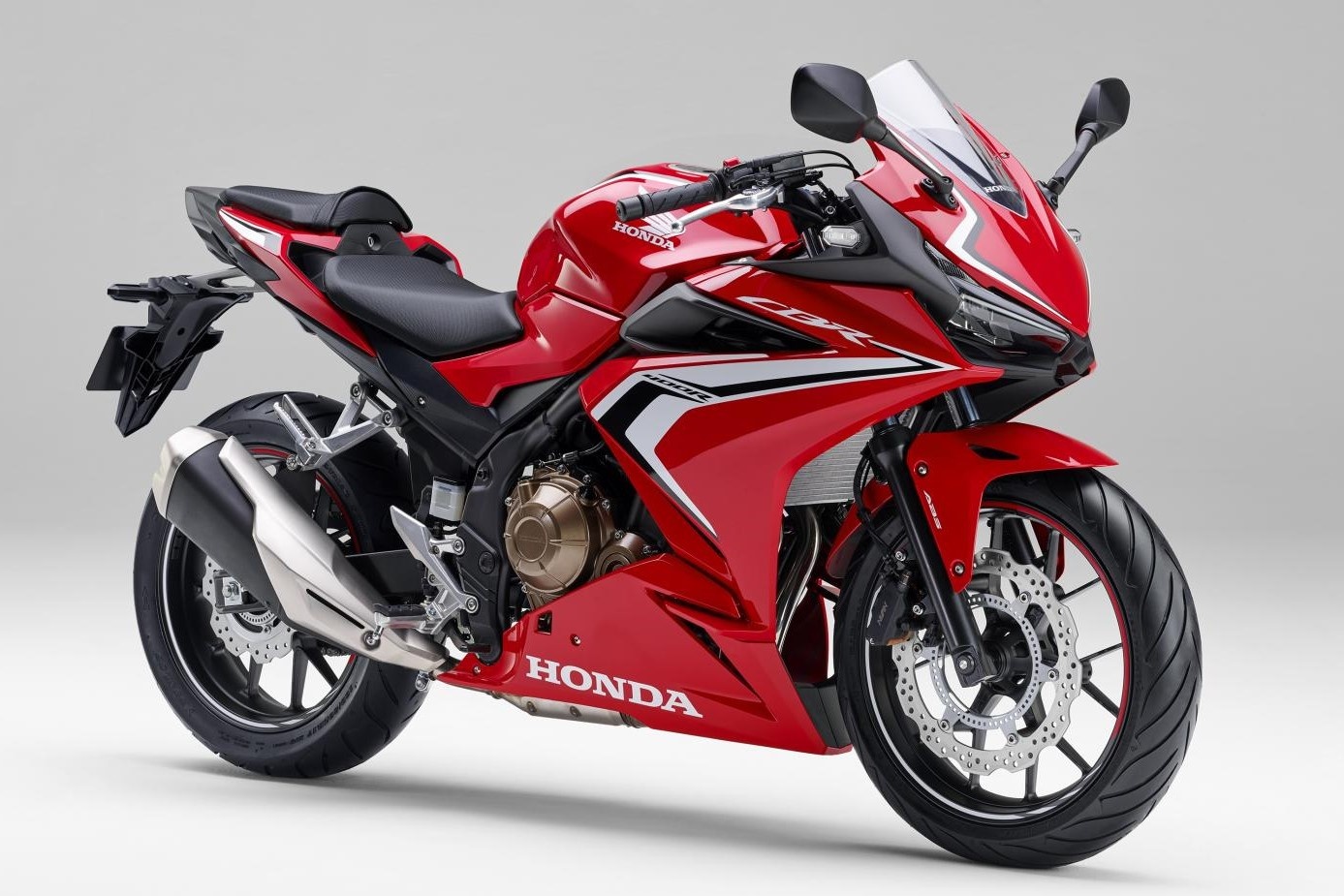 Ra mat Honda CBR400R 2020 - thiet ke khong doi, nang cap bo tem hinh anh
