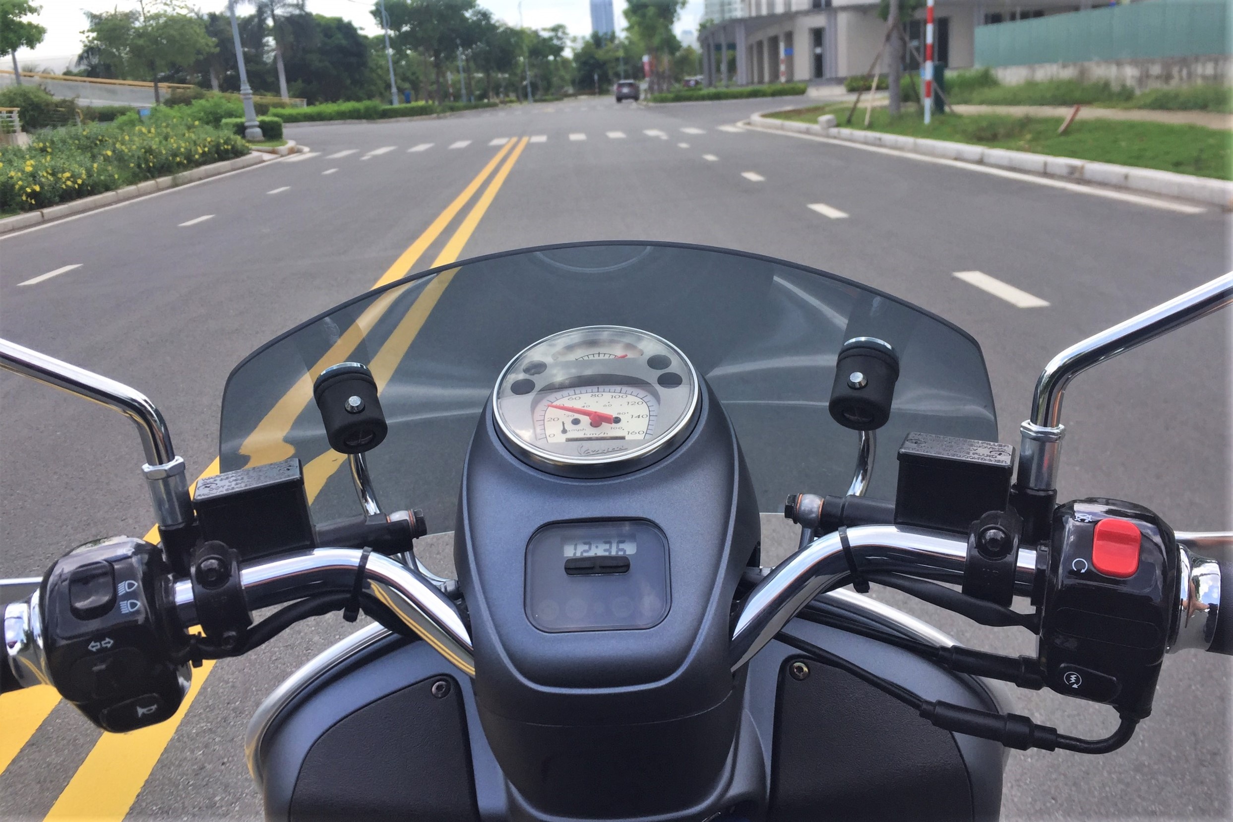 Thi thử câu hỏi điểm liệt bằng lái ôtô hạng B2 (Phần 3) ảnh 2 Thi thu cau hoi diem liet bang lai oto hang B2 (Phan 3) anh 2