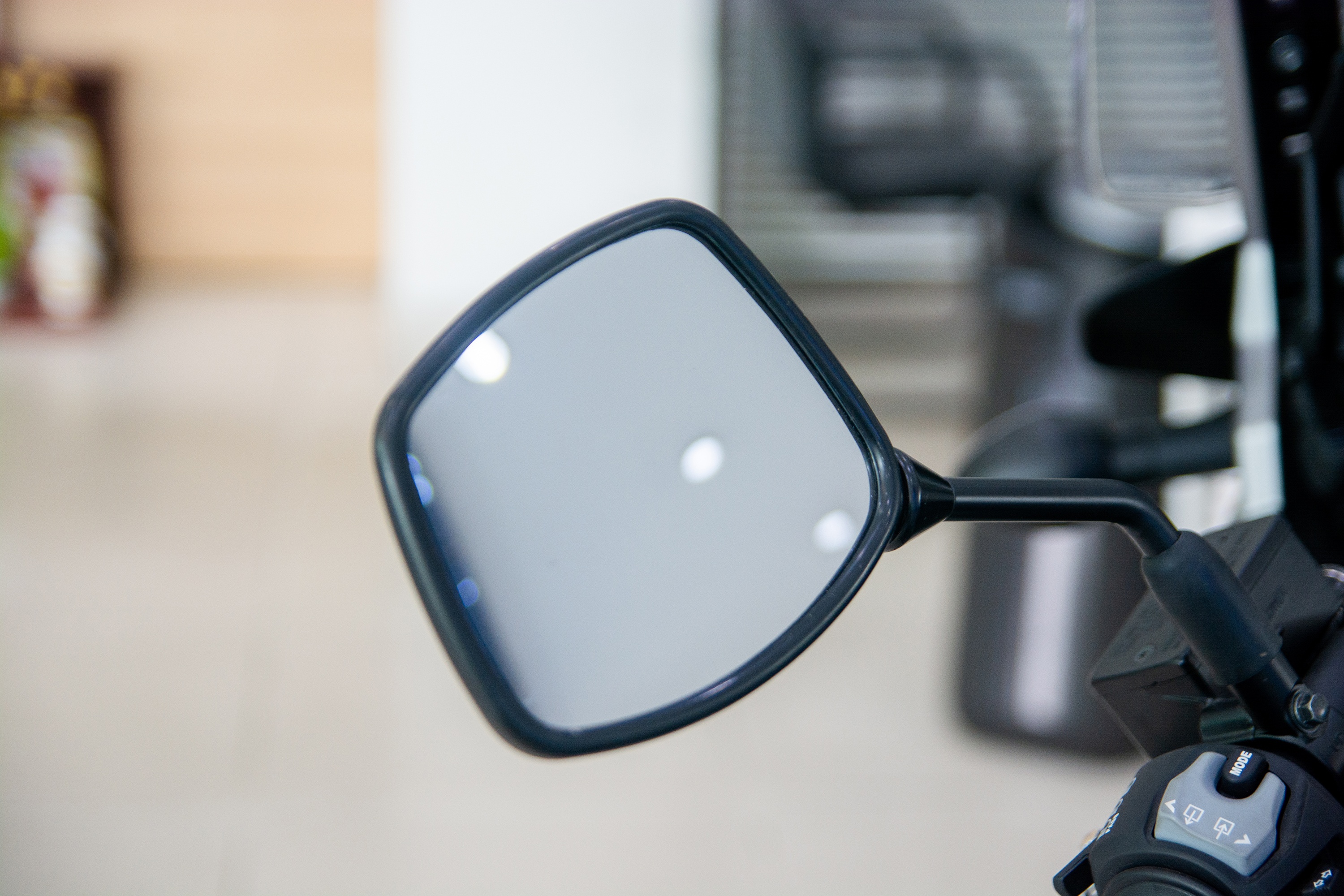 Suzuki V-Strom 1050 ve VN - moto adventure gia 419 trieu anh 9