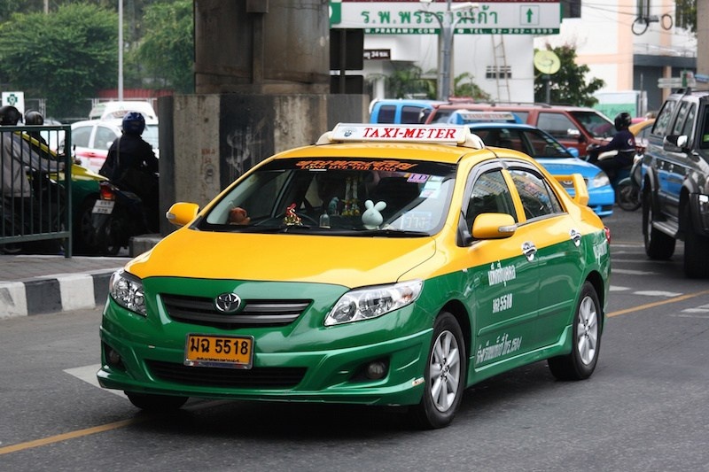 Các quốc gia trên thế giới dùng biển số màu vàng cho những loại xe gì? ảnh 1 Cac quoc gia tren the gioi dung bien so mau vang cho nhung loai xe gi? anh 1