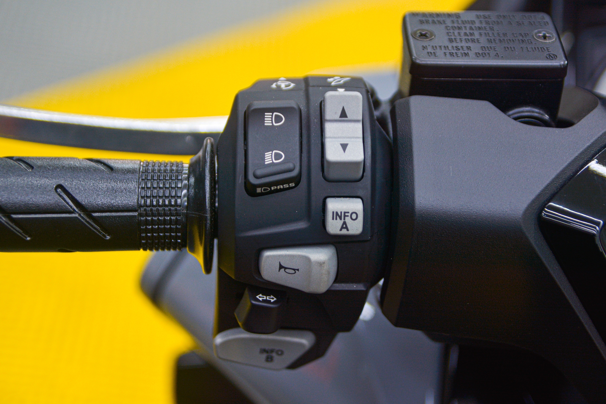 Honda Forza 300 2020 bản giới hạn về VN, giá từ 345 triệu đồng ảnh 7 Honda Forza 300 2020 ban gioi han ve VN, gia tu 345 trieu dong anh 7