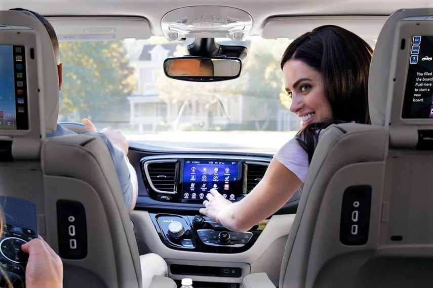 5 hệ thống giải trí tốt nhất trên ôtô hiện nay ảnh 1 5 he thong giai tri tot nhat tren oto hien nay anh 1