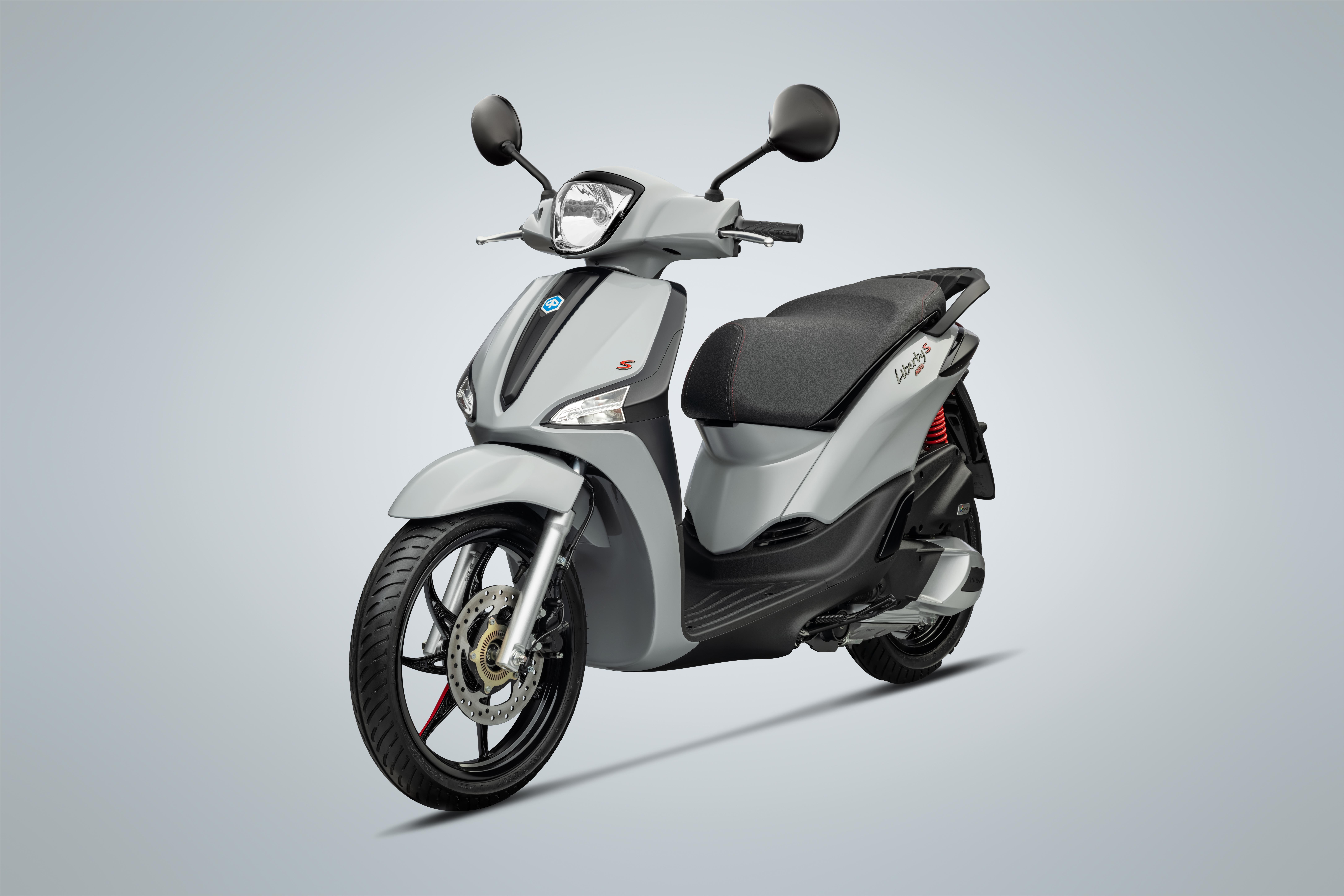 Ra mắt Piaggio Liberty S Black Series - đối đầu SH Mode,  58, 5 triệu ảnh 1 Ra mat Piaggio Liberty S Black Series - doi dau SH Mode,  58, 5 trieu anh 1