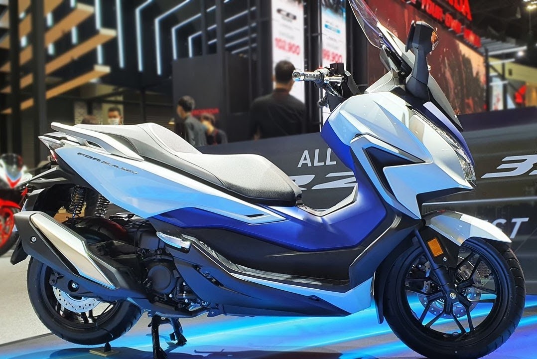 Ra mat Honda Forza 350 - trang bi den phanh khan cap,  gia tu 5.499 USD anh 2