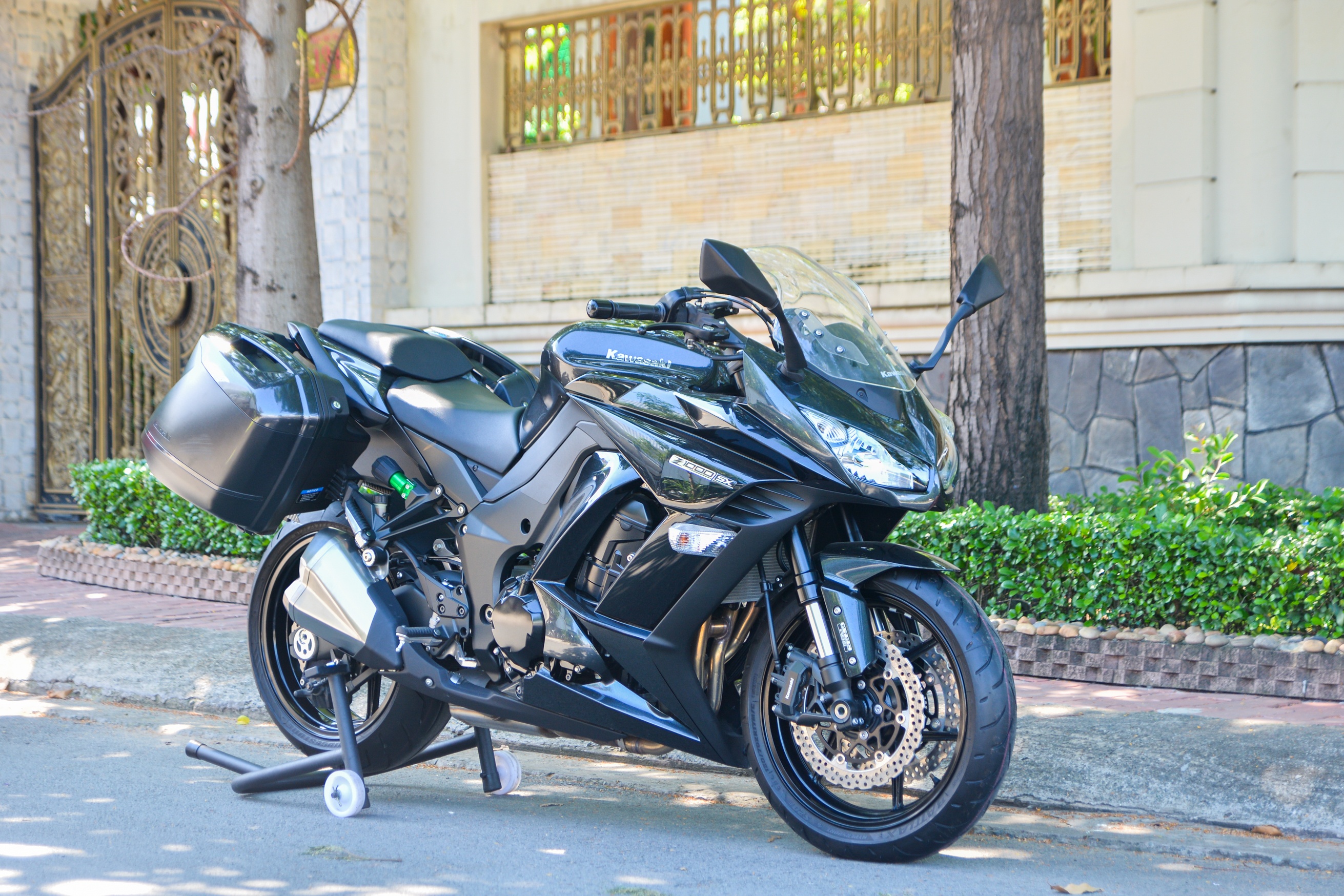Kawasaki Z1000SX,  phien ban touring cua Z1000 gia 340 trieu anh 1