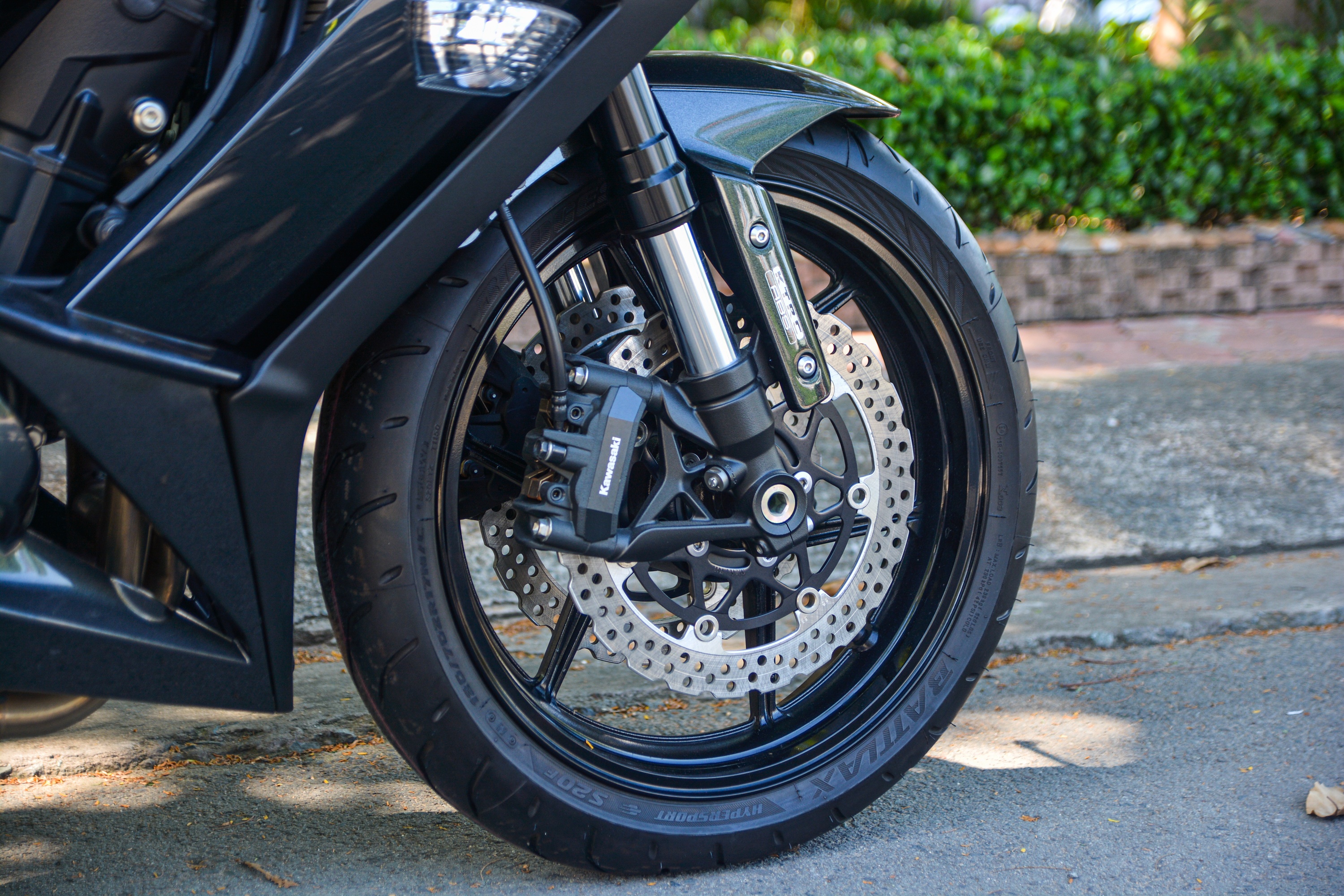 Kawasaki Z1000SX,  phien ban touring cua Z1000 gia 340 trieu anh 4