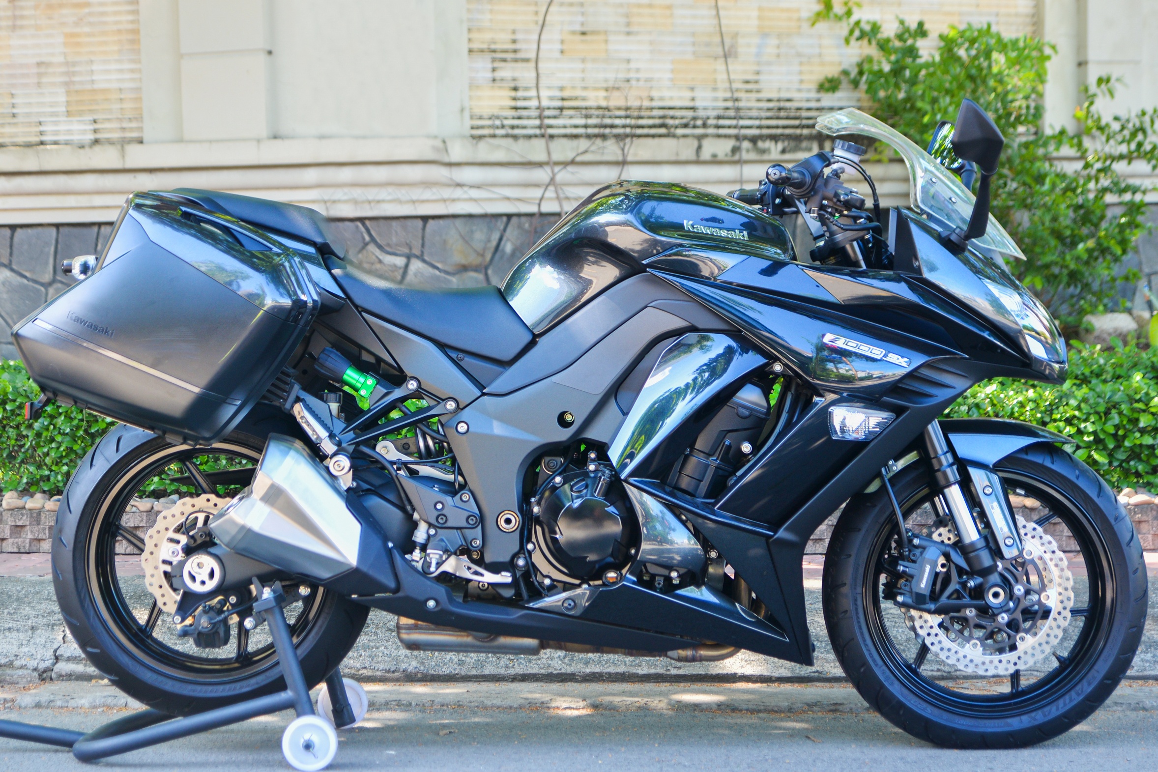 Chi tiet Kawasaki Z1000SX gia 340 trieu - phien ban touring cua Z1000 hinh anh