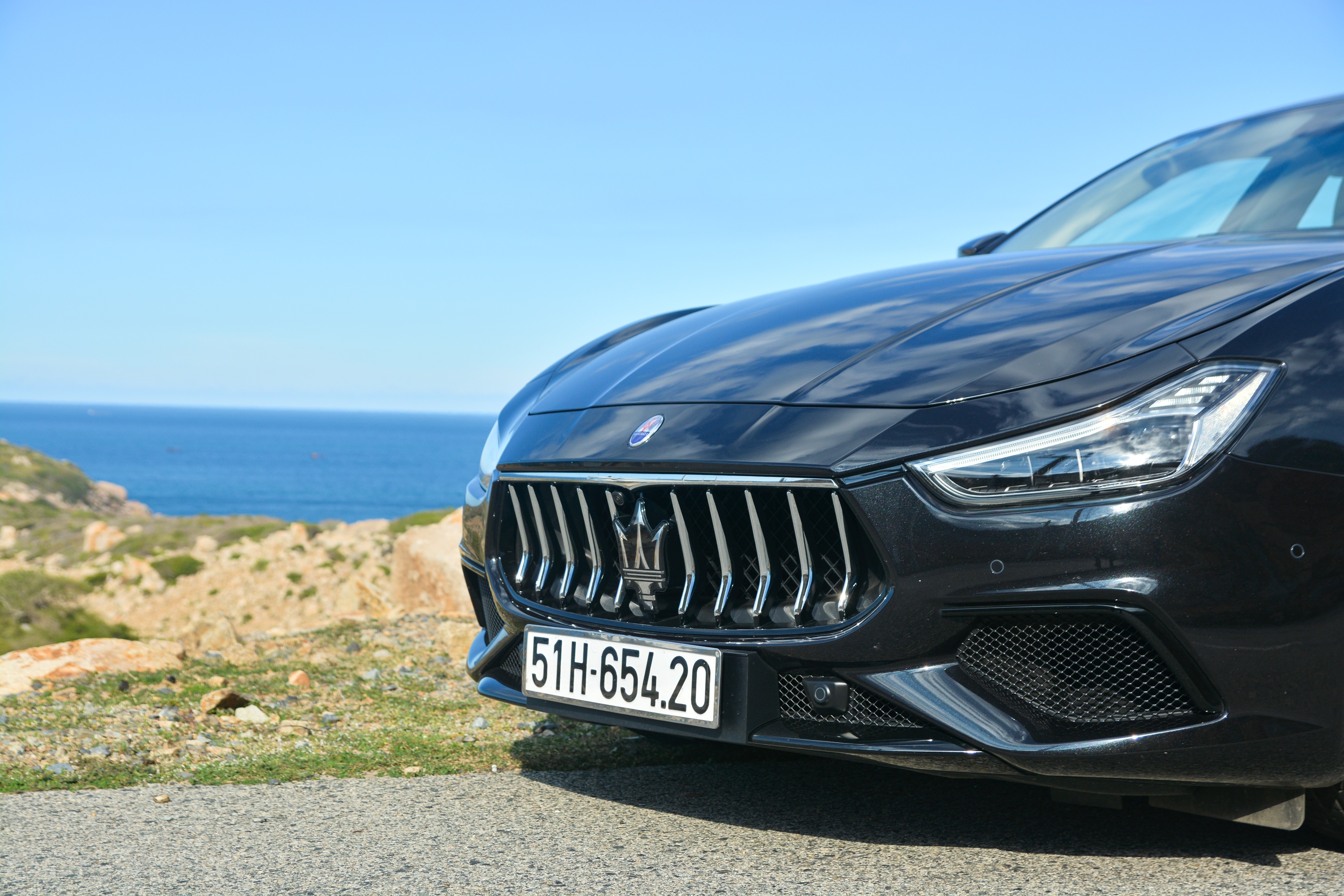 Chi tiet Maserati Ghibli o VN - sedan manh 350 ma luc,  gia tu 5, 69 ty anh 12