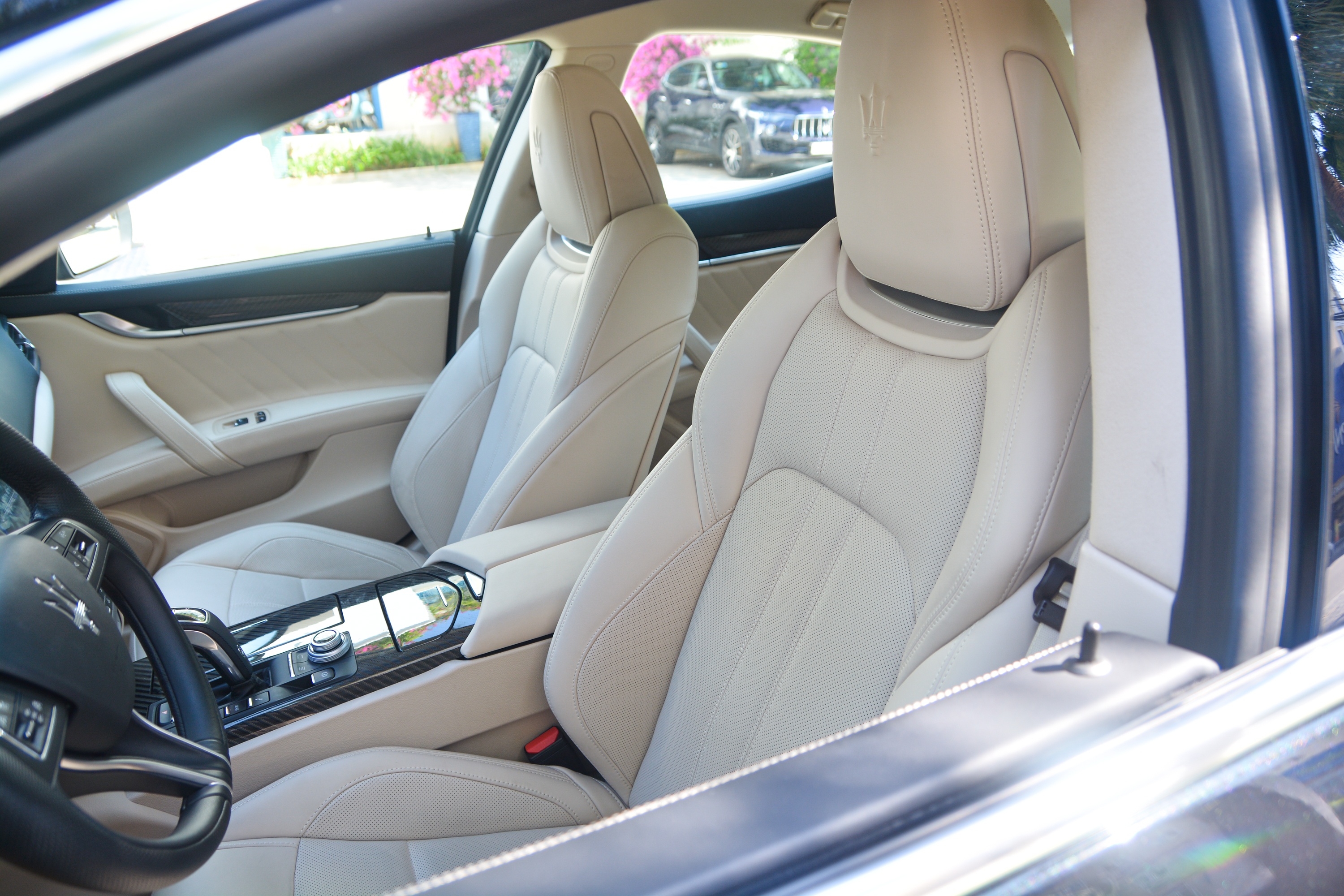 Chi tiet Maserati Ghibli o VN - sedan manh 350 ma luc,  gia tu 5, 69 ty anh 9