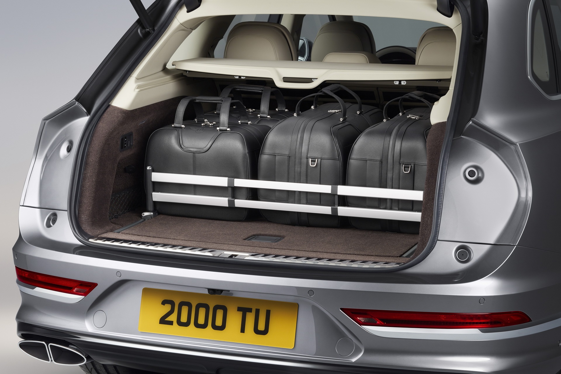 Bentley ra mắt bộ phụ kiện dành riêng cho SUV Bentayga ảnh 5 Bentley ra mat bo phu kien danh rieng cho SUV Bentayga anh 5