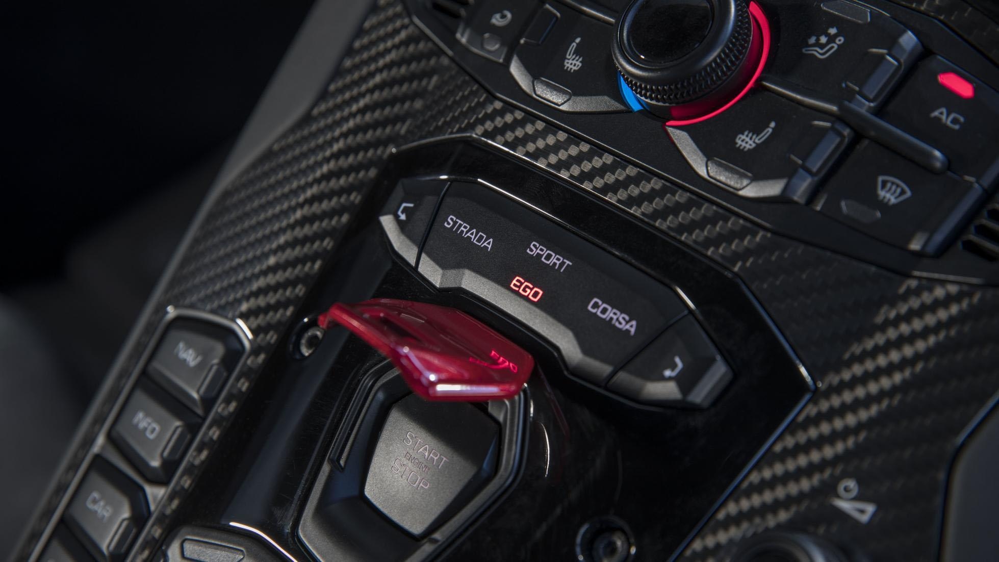 Nhung mau oto co vi tri nut khoi dong an tuong nhat anh 5