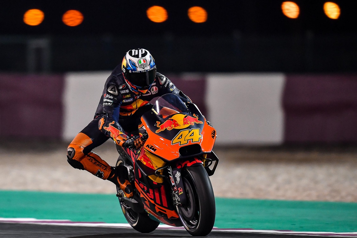 Xe dua MotoGP duoc rao ban cong khai,  tang kem ve VIP xem dua xe anh 5