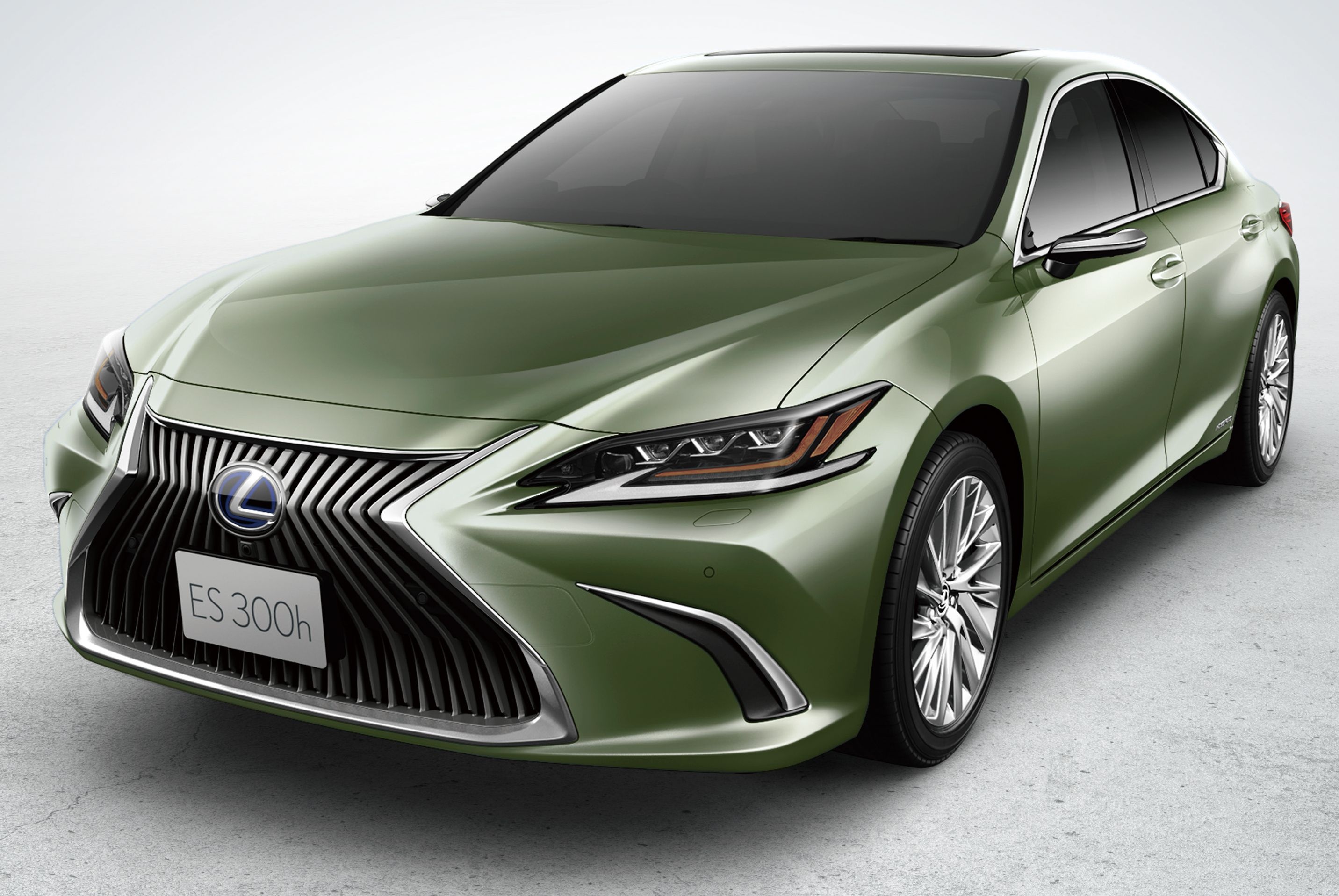 Lexus ES 2020 ra mat - camera thay guong chieu hau hinh anh