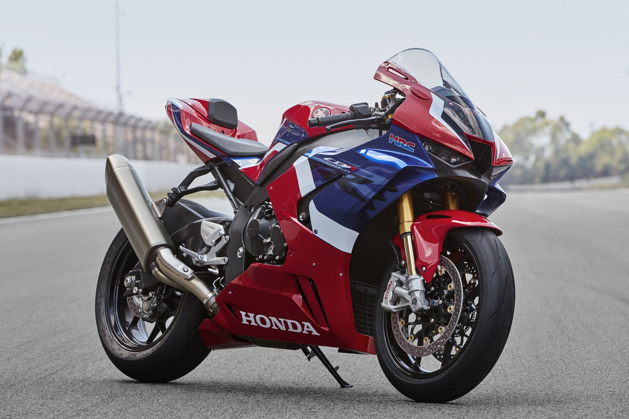 Honda VN ra mắt CBR1000RR-R - 2 phiên bản,  giá từ 949 triệu đồng ảnh 1 Honda VN ra mat CBR1000RR-R - 2 phien ban,  gia tu 949 trieu dong anh 1