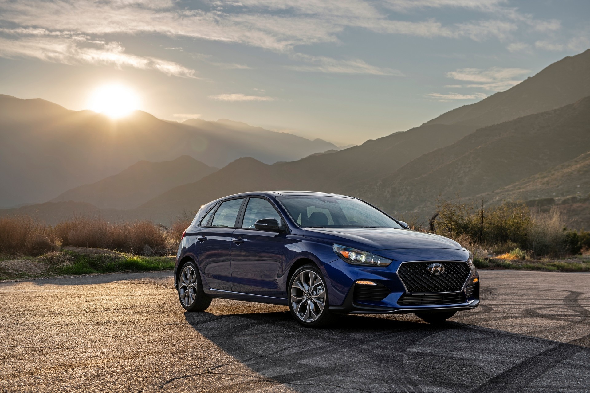 Hyundai Elantra GT và GT N Line bị khai tử ở Mỹ ảnh 1 Hyundai Elantra GT va GT N Line bi khai tu o My anh 1