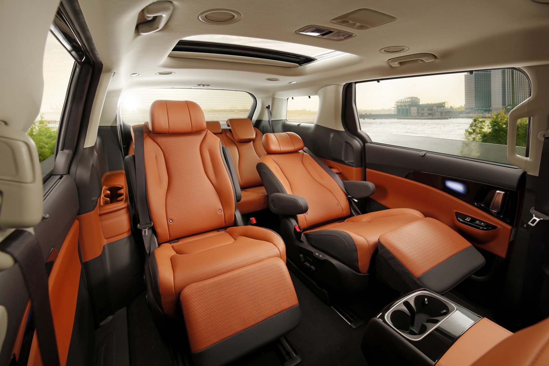 Chi tiết Kia Sedona 2021 - thay đổi thiết kế,  nâng cấp trang bị ảnh 9 Chi tiet Kia Sedona 2021 - thay doi thiet ke,  nang cap trang bi anh 9
