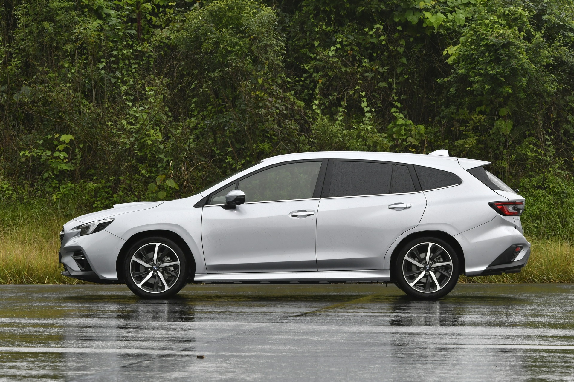 Subaru Levorg 2020 ra mắt - 6 phiên bản,  hỗ trợ lái bán tự động ảnh 3 Subaru Levorg 2020 ra mat - 6 phien ban,  ho tro lai ban tu dong anh 3