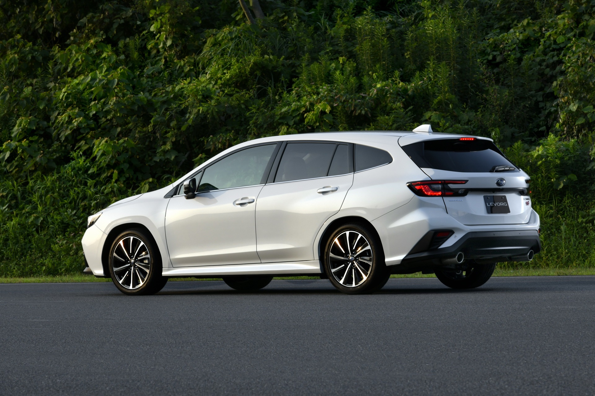 Subaru Levorg 2020 ra mắt - 6 phiên bản,  hỗ trợ lái bán tự động ảnh 4 Subaru Levorg 2020 ra mat - 6 phien ban,  ho tro lai ban tu dong anh 4