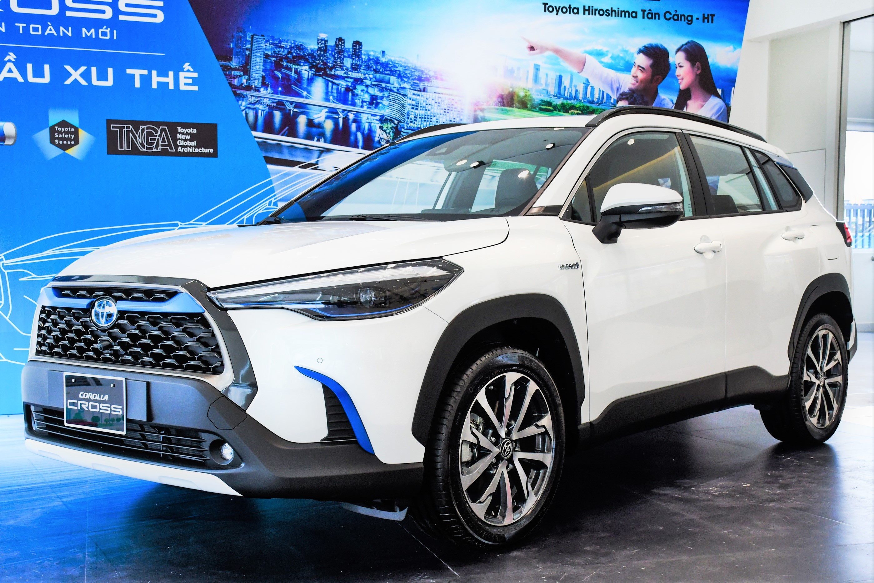 Chi tiet Toyota Corolla Cross 1.8HV - xe hybrid gia duoi 1 ty dong hinh anh