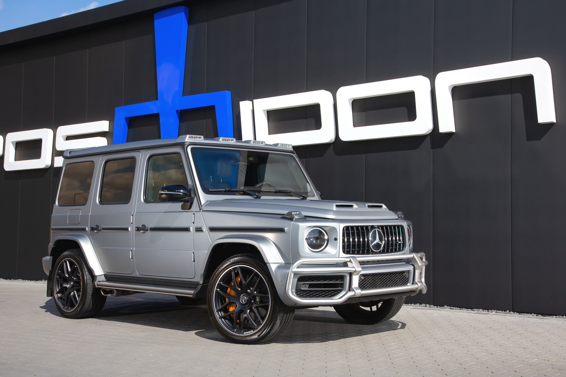 Mercedes-AMG G63 với gói độ mạnh gần bằng Bugatti Veyron ảnh 1 Mercedes-AMG G63 voi goi do manh gan bang Bugatti Veyron anh 1