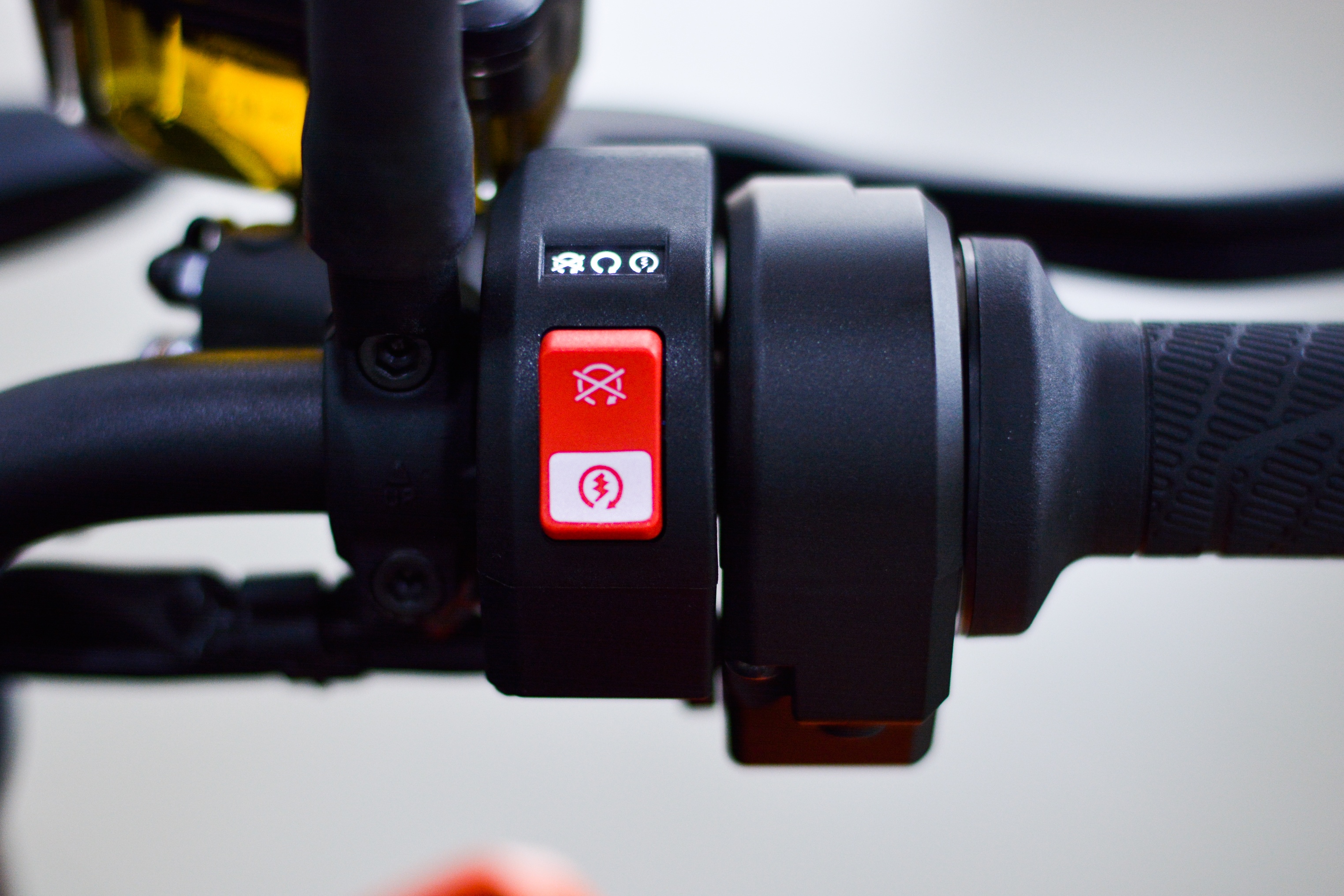 KTM 790 Duke ra mắt VN - 103 mã lực, giá dưới 350 triệu ảnh 9 KTM 790 Duke ra mat VN - 103 ma luc, gia duoi 350 trieu anh 9