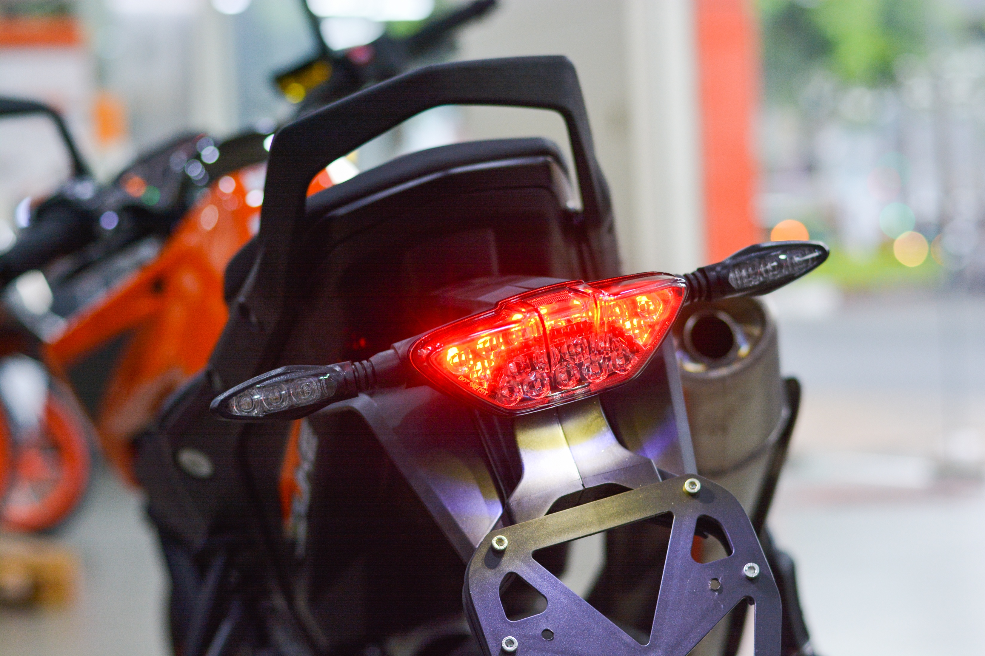 KTM 790 Duke ra mat VN - 103 ma luc,  gia duoi 350 trieu anh 13