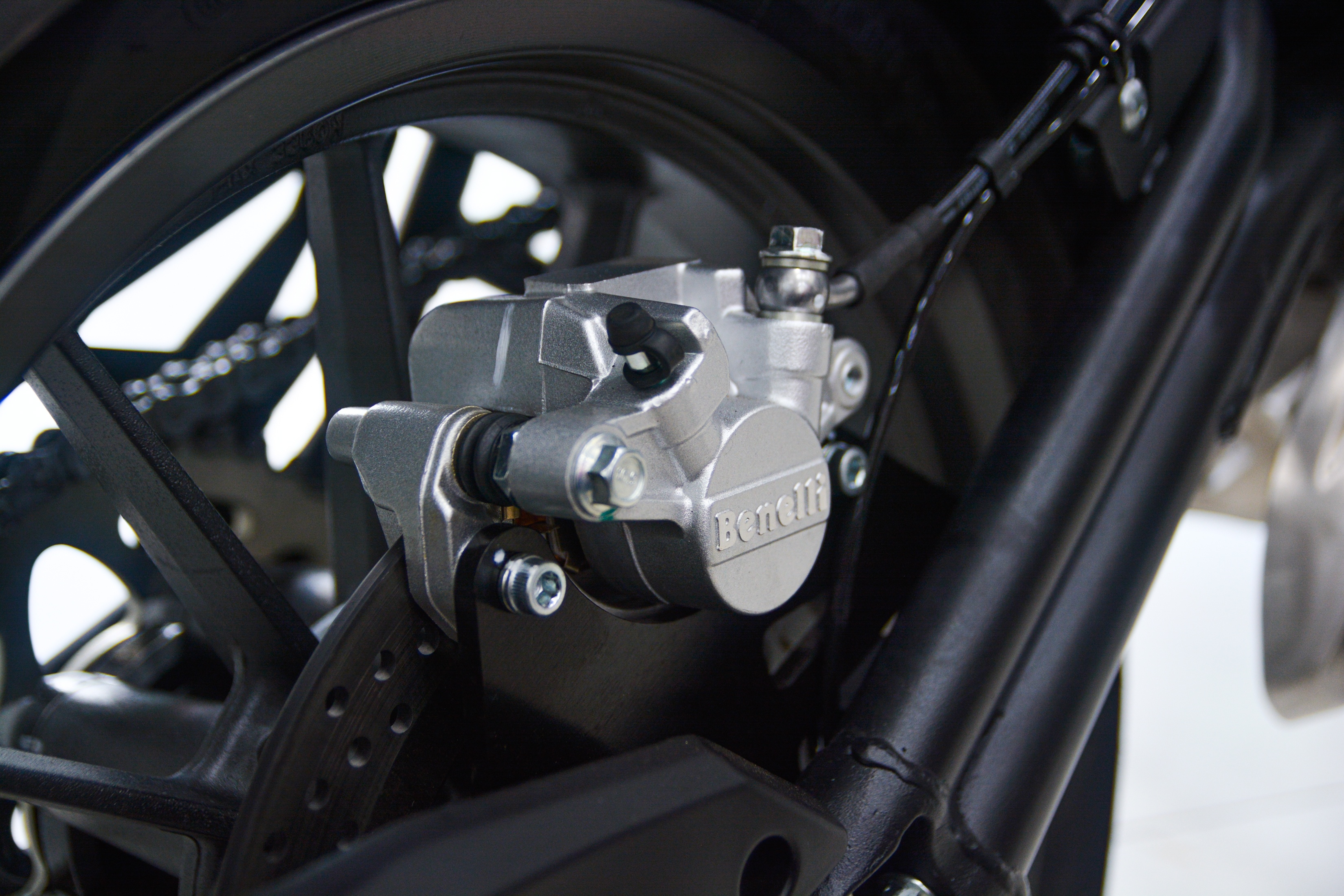 Chi tiet Benelli TRK 502 2020 tai VN anh 12