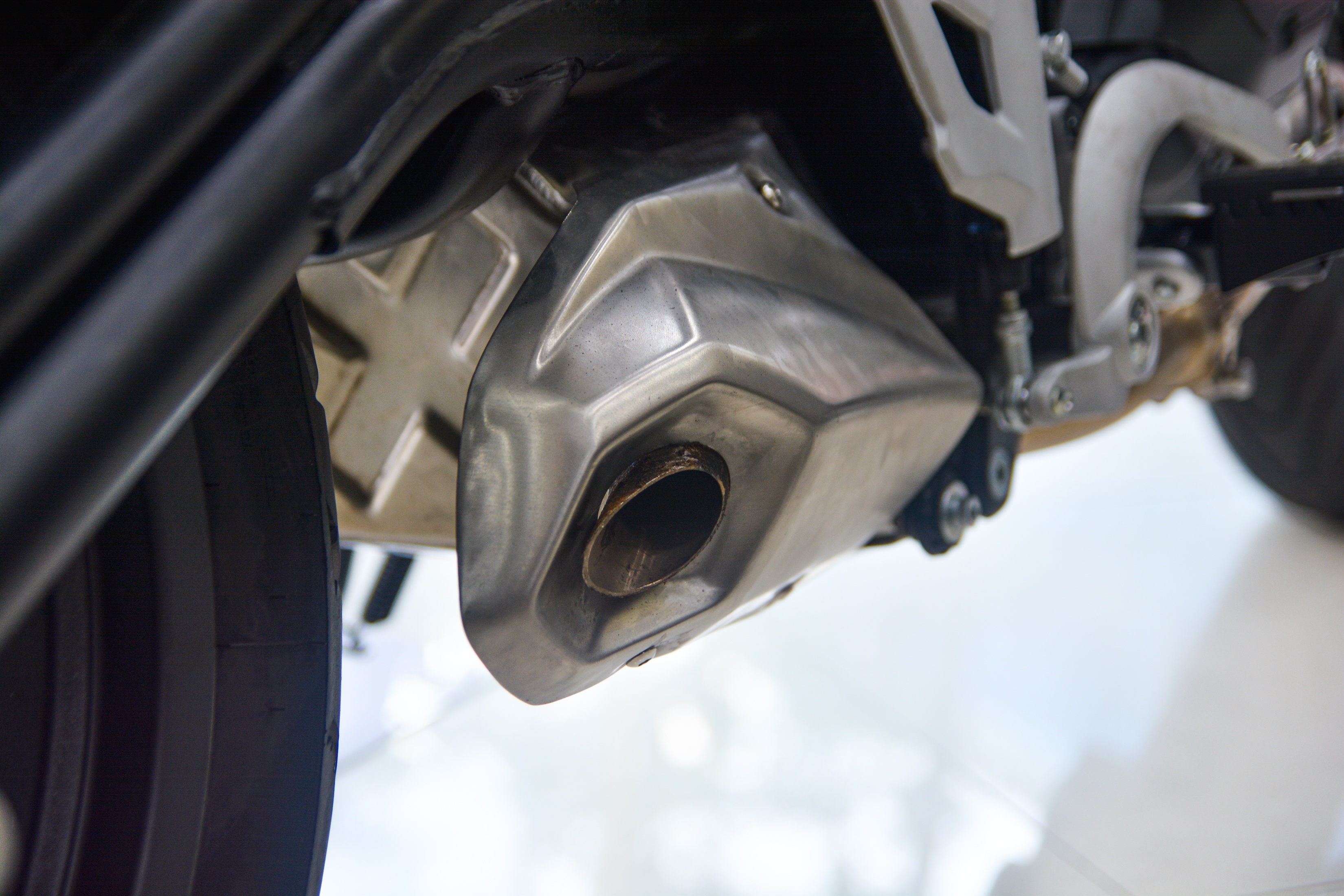 Chi tiet Benelli TRK 502 2020 tai VN anh 13