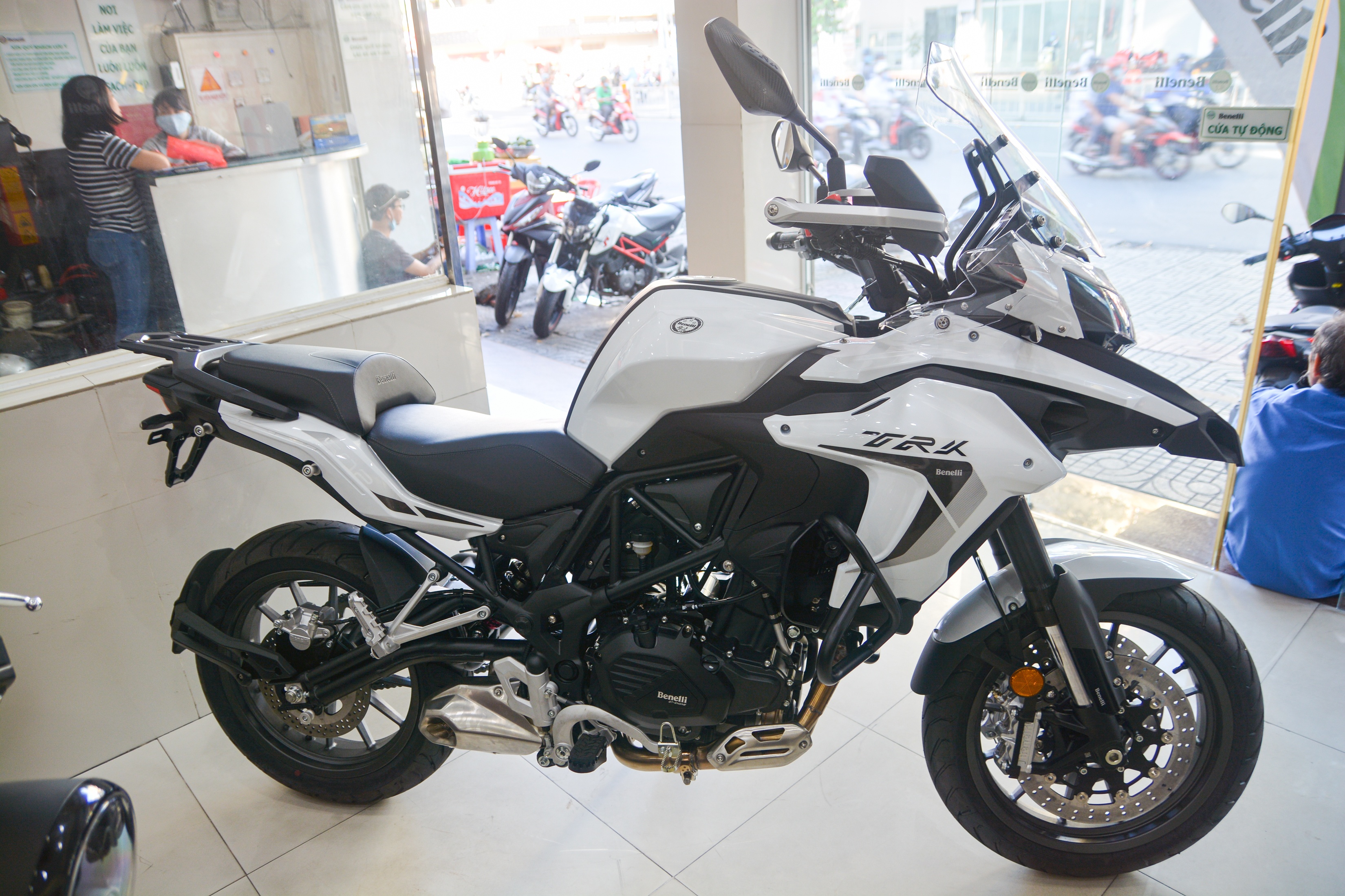 Chi tiết Benelli TRK 502 2020 tại VN ảnh 16 Chi tiet Benelli TRK 502 2020 tai VN anh 16