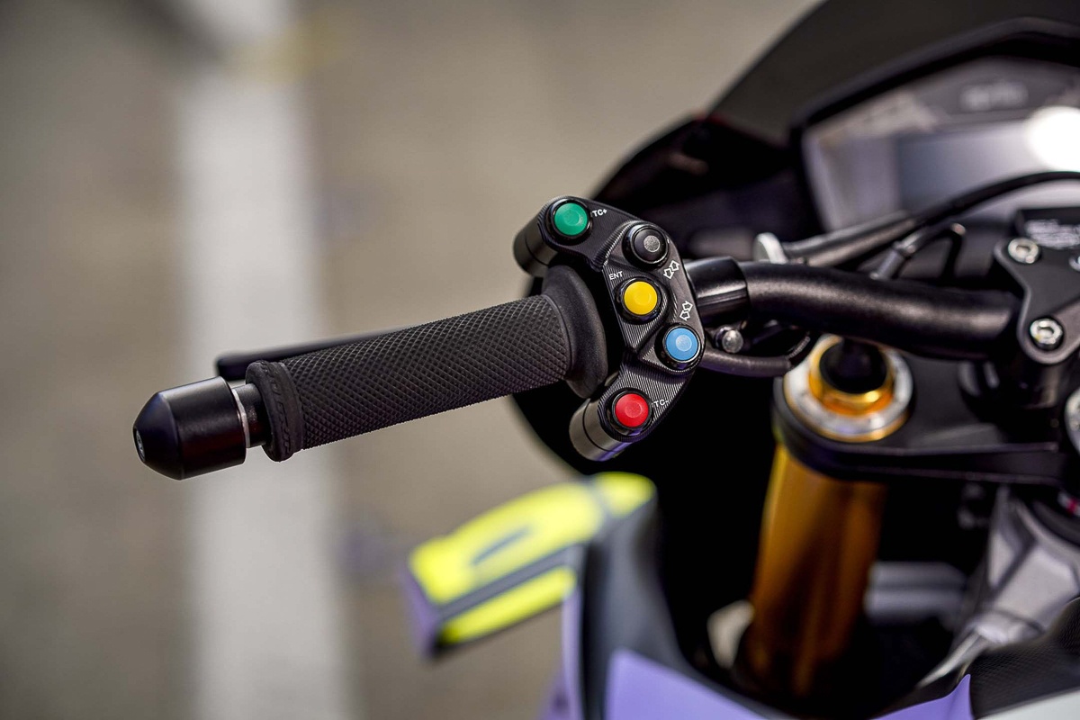 Aprilia ra mat nakedbike manh nhat the gioi anh 4