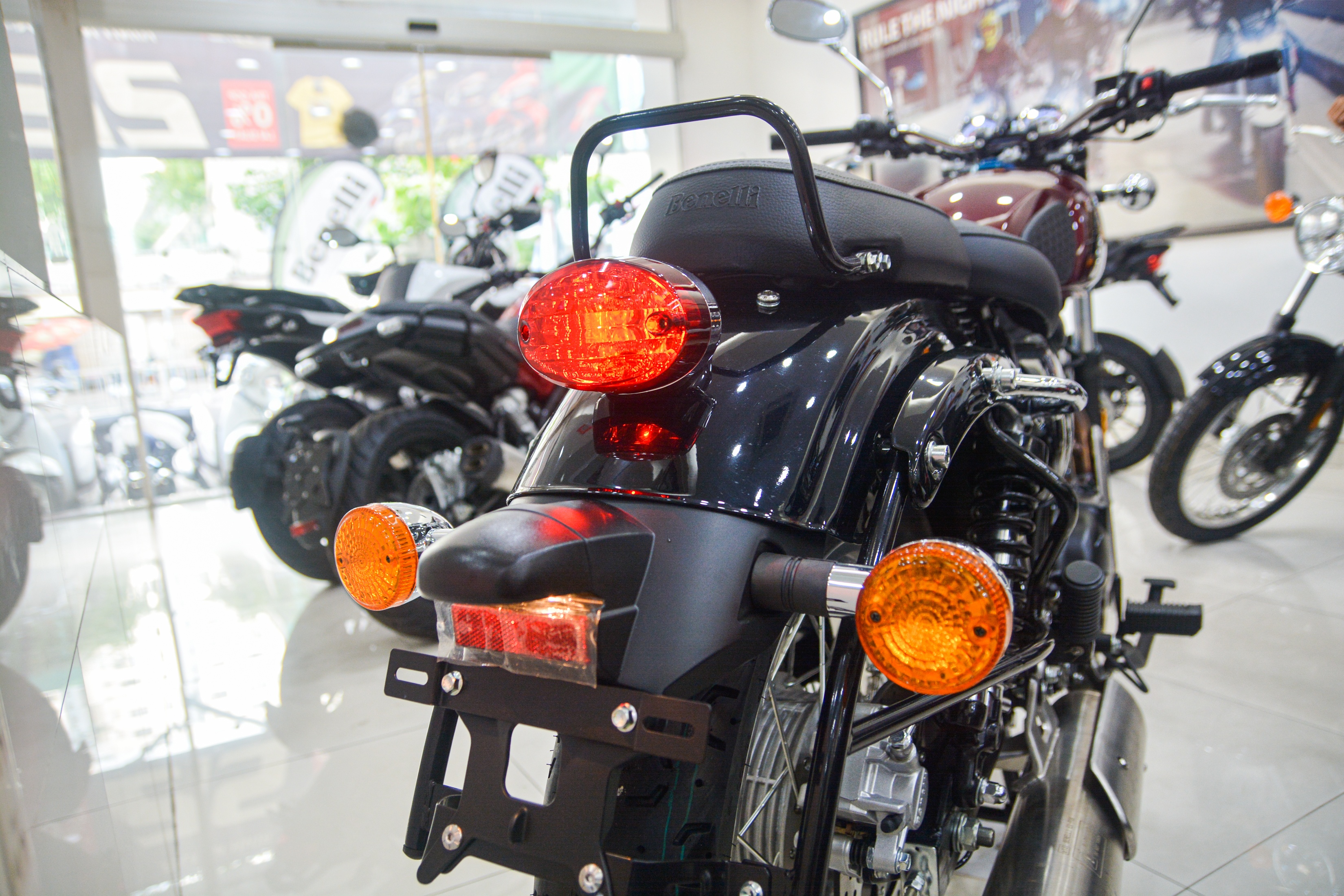 Chi tiet Benelli Imperiale 400 2020 tai VN anh 11