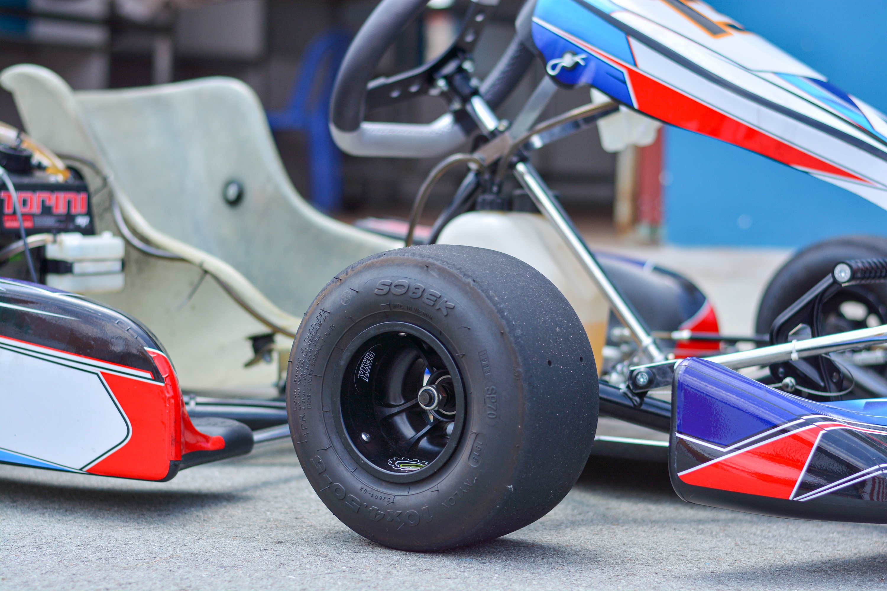 Xe đua go-kart chạy trên 100 km/h tại VN có gì đặc biệt? ảnh 4 Xe dua go-kart chay tren 100 km/h tai VN co gi dac biet? anh 4