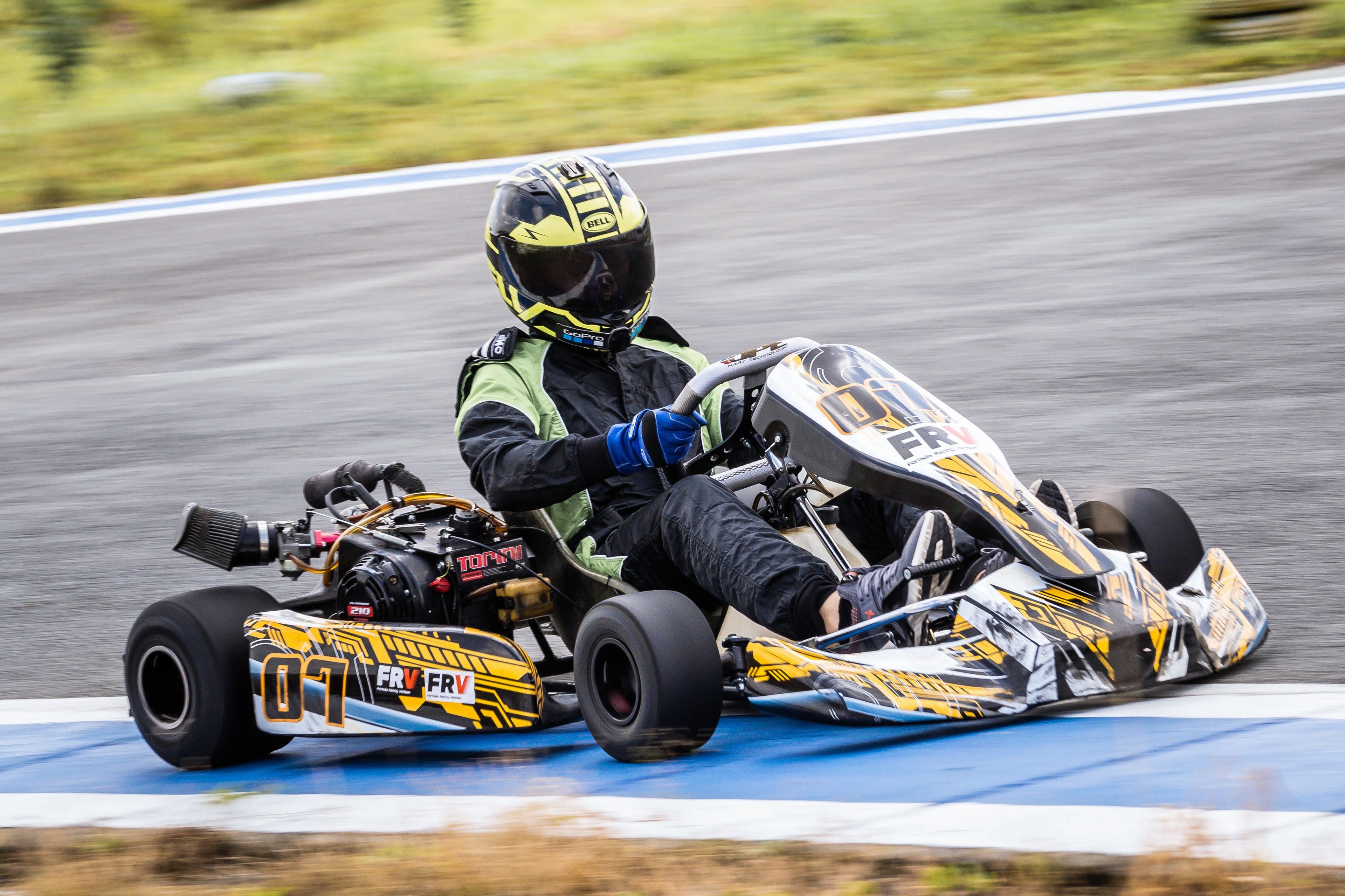 Chi tiet xe dua go-kart tai Viet Nam hinh anh