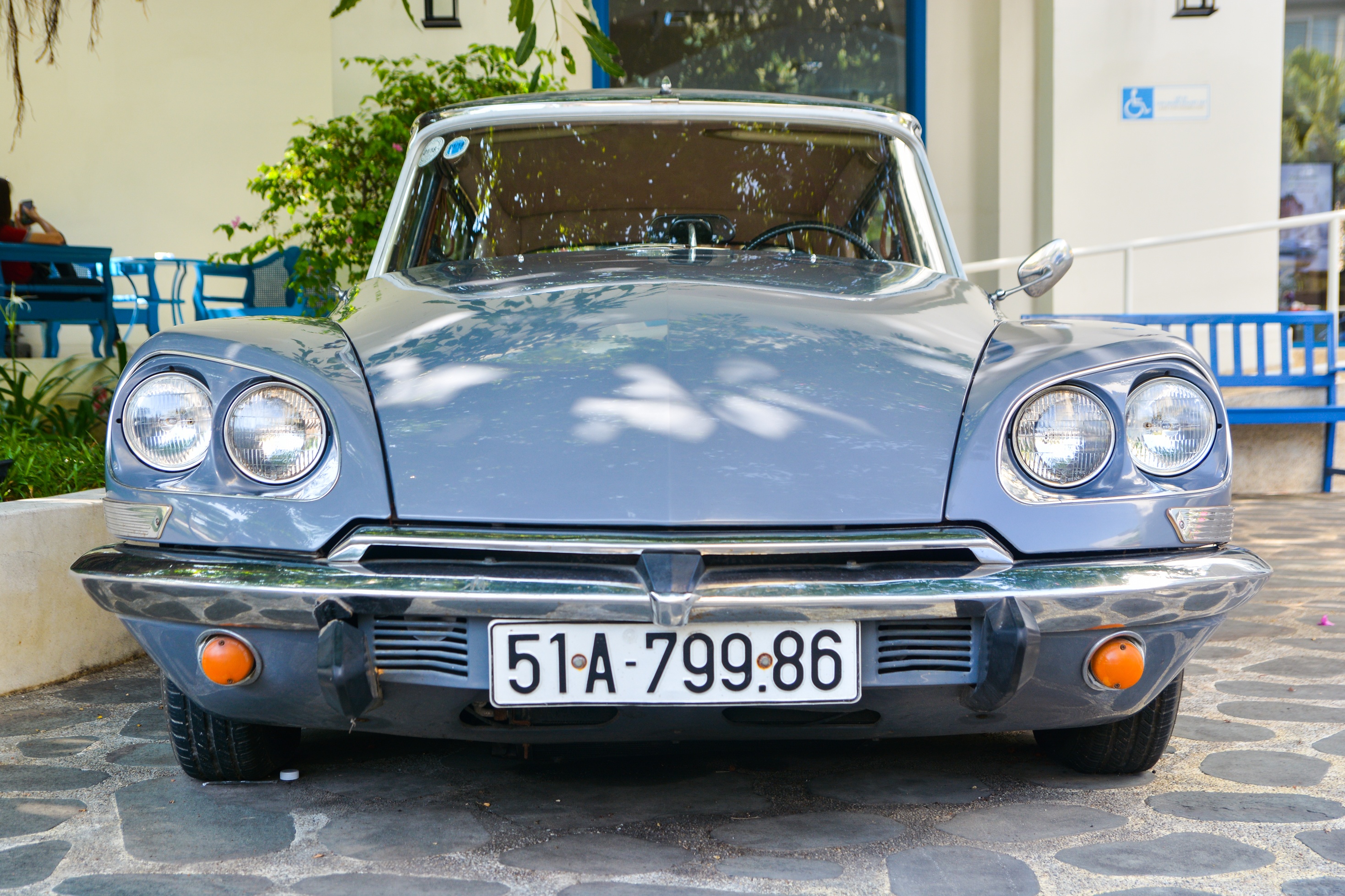 Xe cổ Citroen DS 21 của dân chơi Đà Nẵng ảnh 2 Xe co Citroen DS 21 cua dan choi Da Nang anh 2