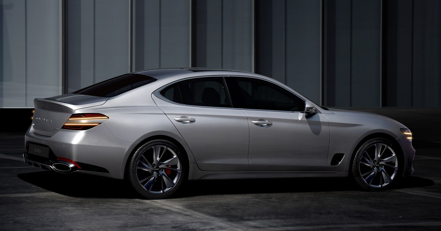Genesis G70 2020 ra mat canh tranh voi Mercedes-Benz C-Class anh 2