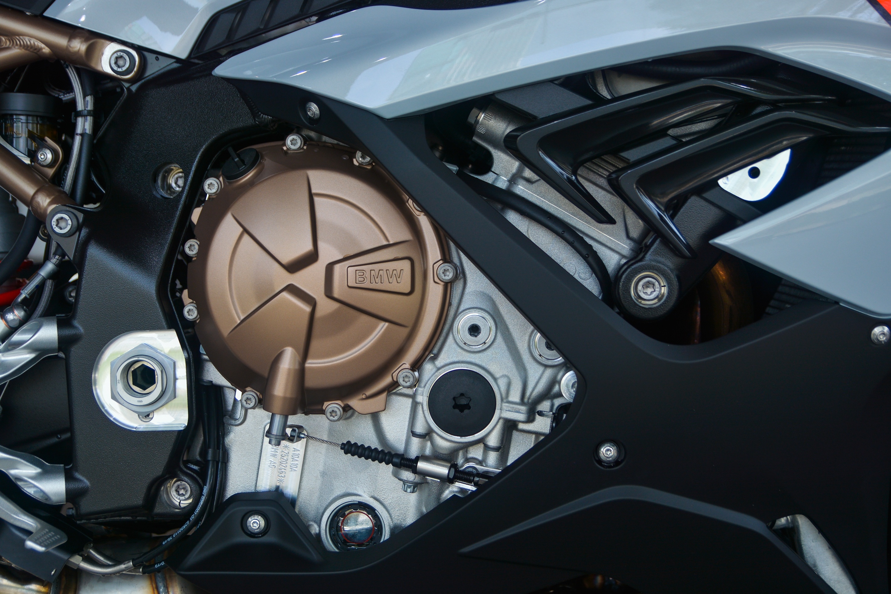 Chi tiet BMW S 1000 RR Hockenheim Silver Metallic tai Viet Nam anh 6