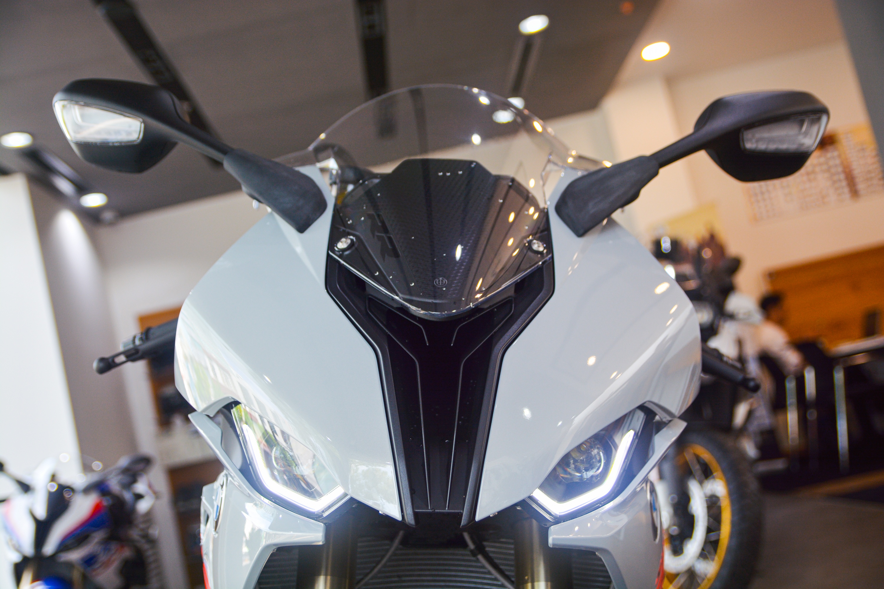 Chi tiet BMW S 1000 RR Hockenheim Silver Metallic tai Viet Nam anh 3