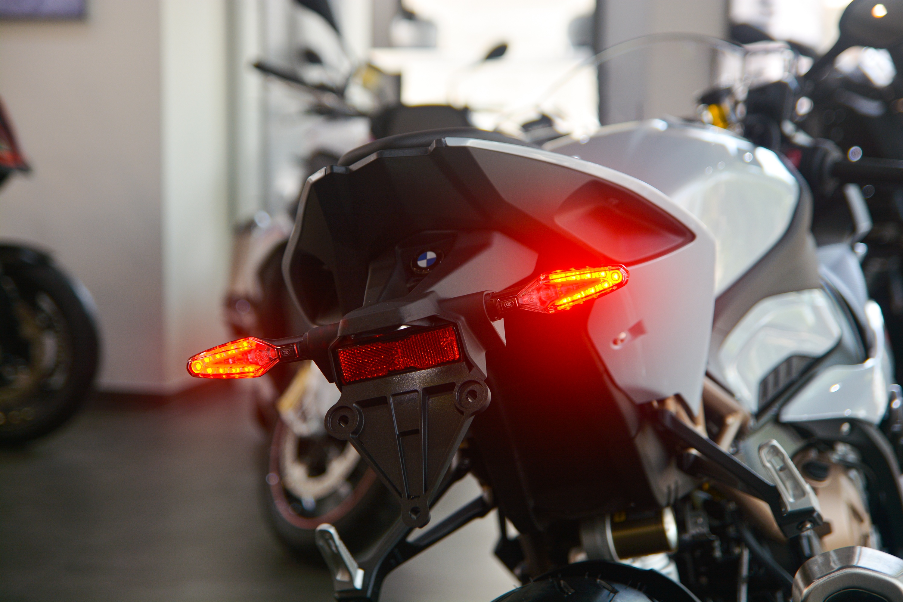 Chi tiet BMW S 1000 RR Hockenheim Silver Metallic tai Viet Nam anh 8