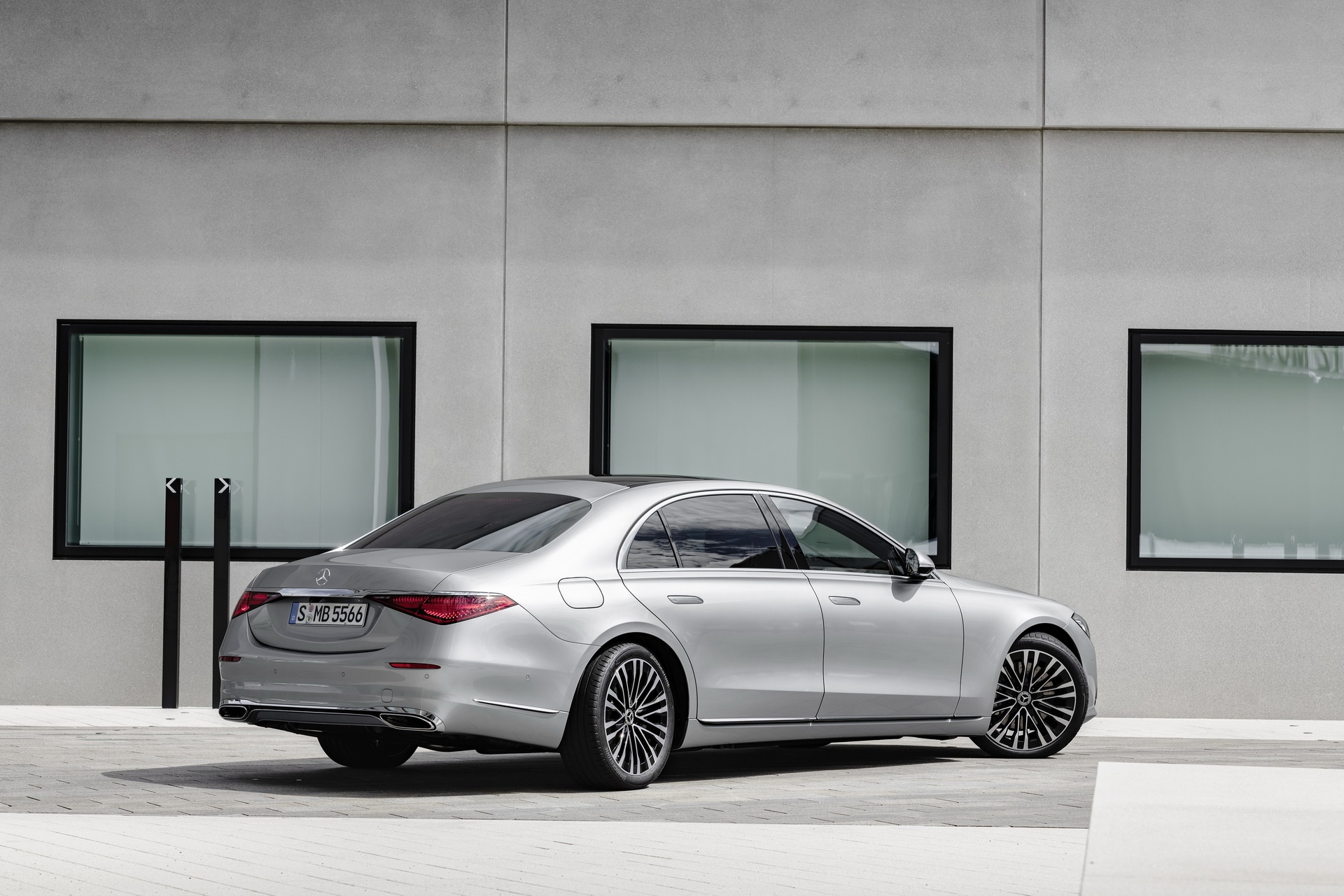 Bánh sau của Mercedes-Benz S-Class 2021 có thể đánh lái như bánh trước ảnh 1 Banh sau cua Mercedes-Benz S-Class 2021 co the danh lai nhu banh truoc anh 1