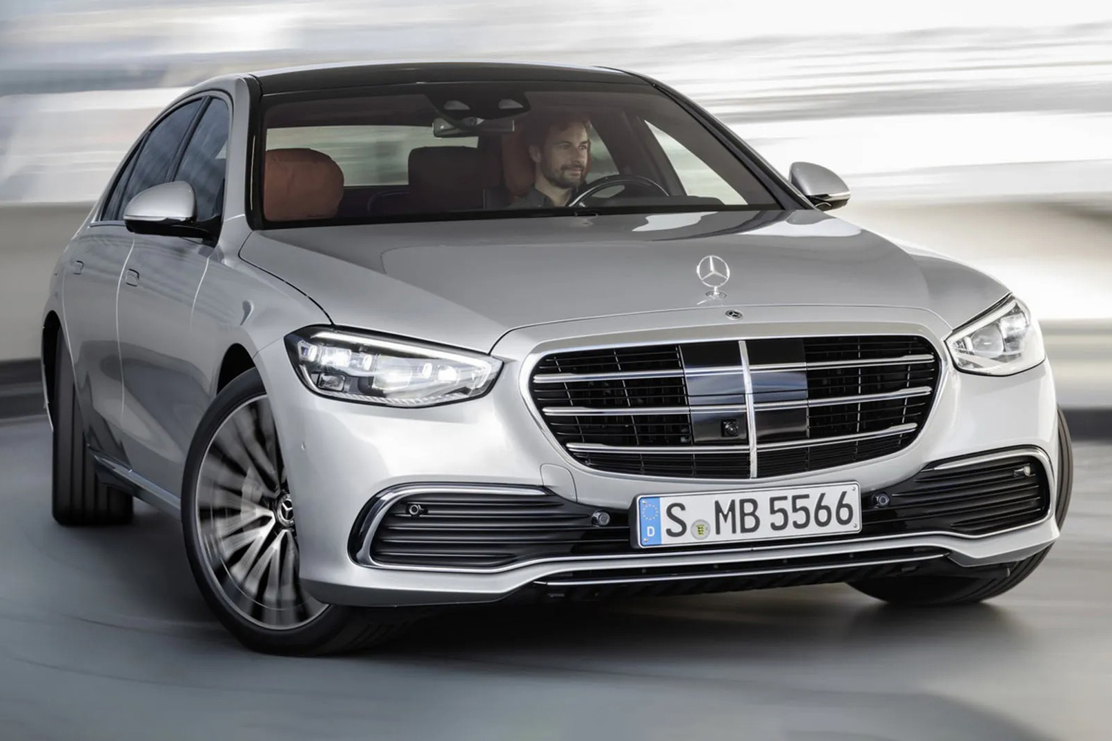Mercedes-Benz S-Class 2021 co cong nghe danh lai banh sau hinh anh