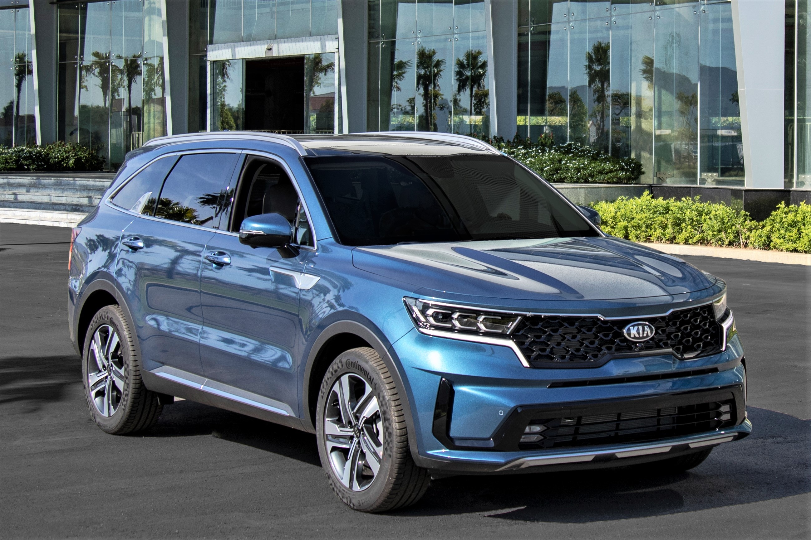 Nhung thay doi dang chu y tren Kia Sorento the he moi hinh anh