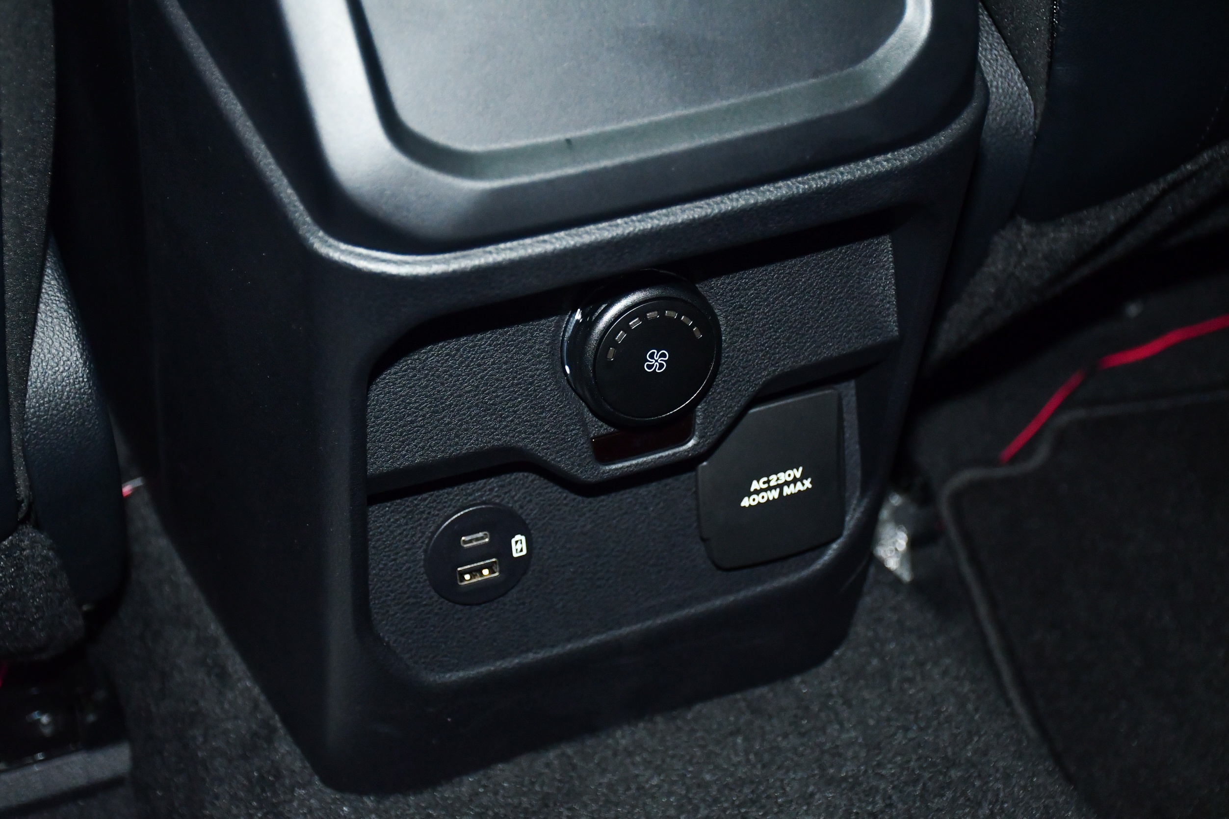 Ford Everest Wildtrak Viet Nam anh 17