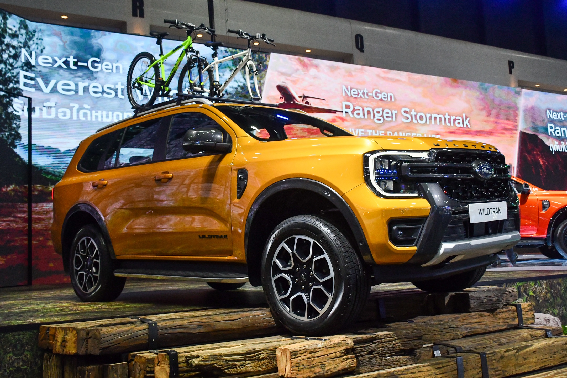 Ford Everest Wildtrak Viet Nam anh 1